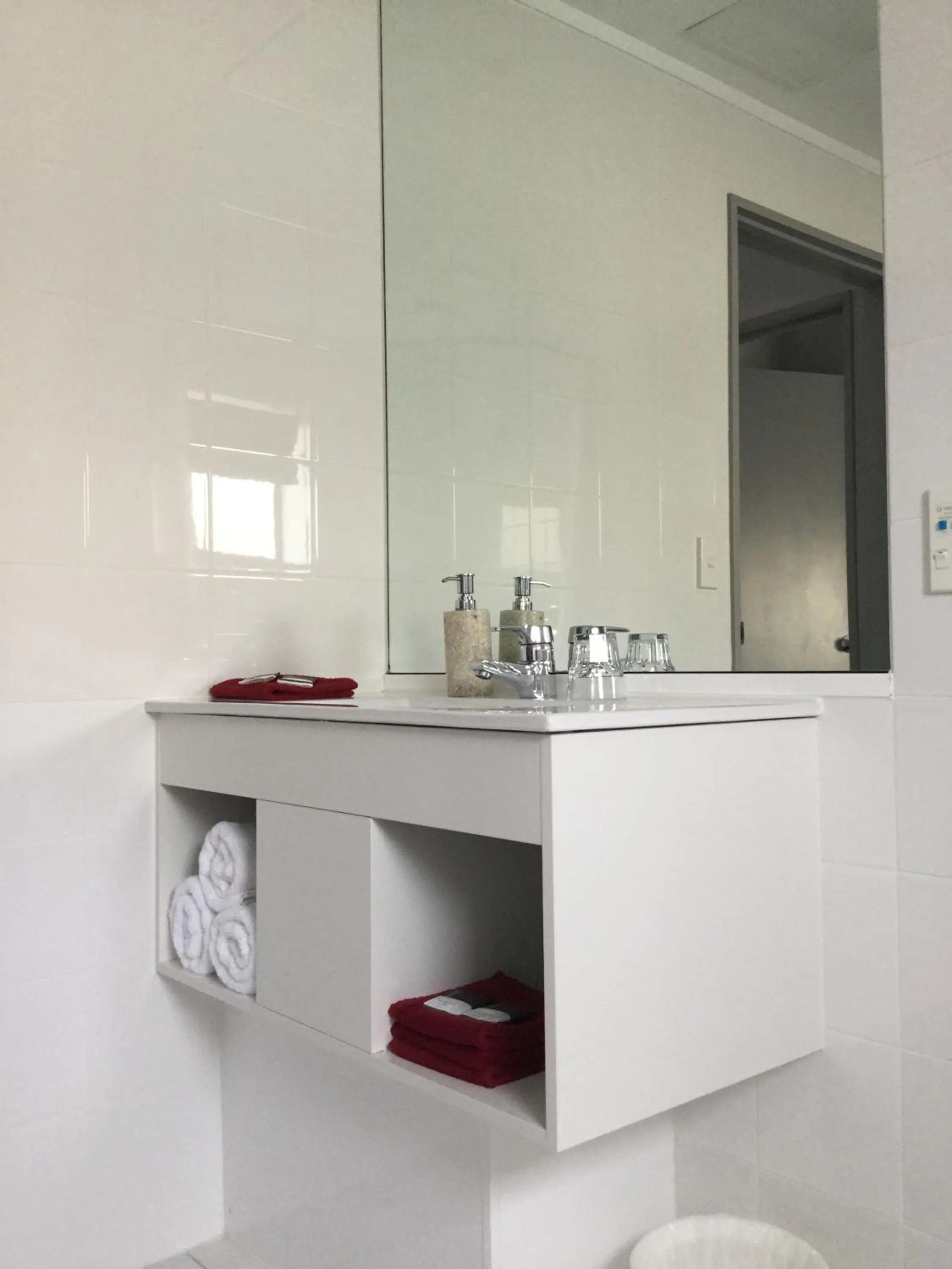 Bathroom in Aubyn Court Spa Motel