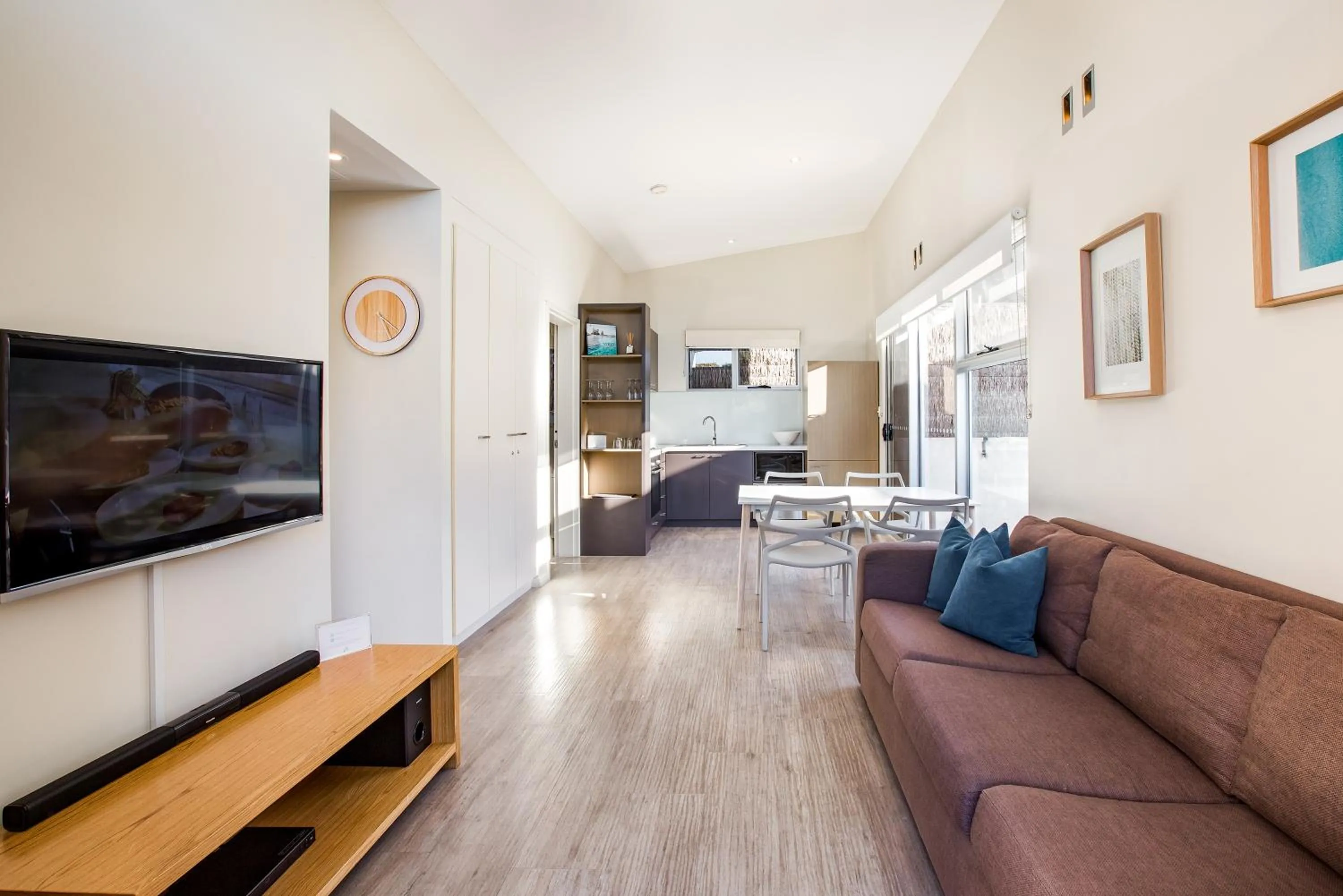 Living room in Smiths Beach Resort