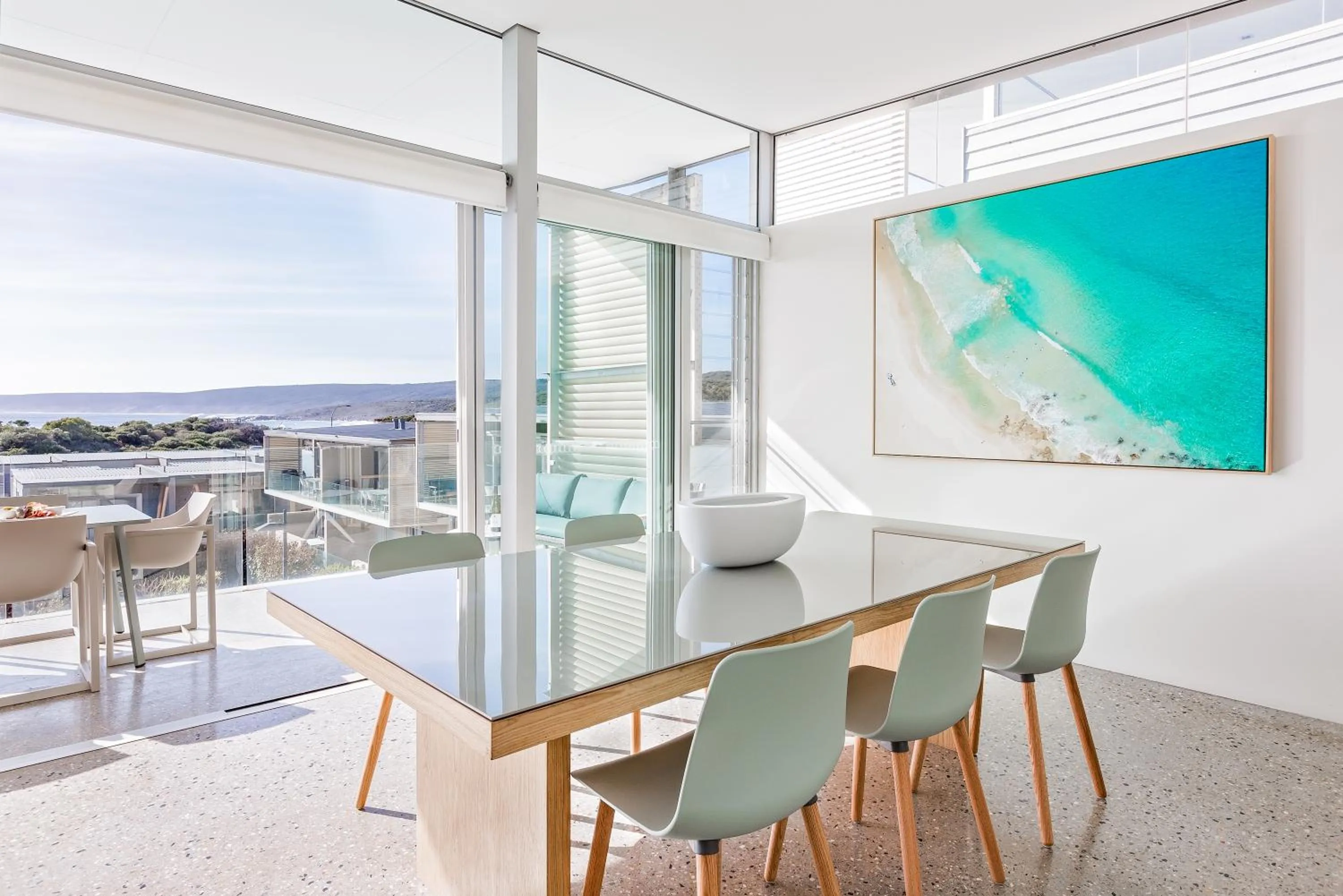 Dining area in Smiths Beach Resort