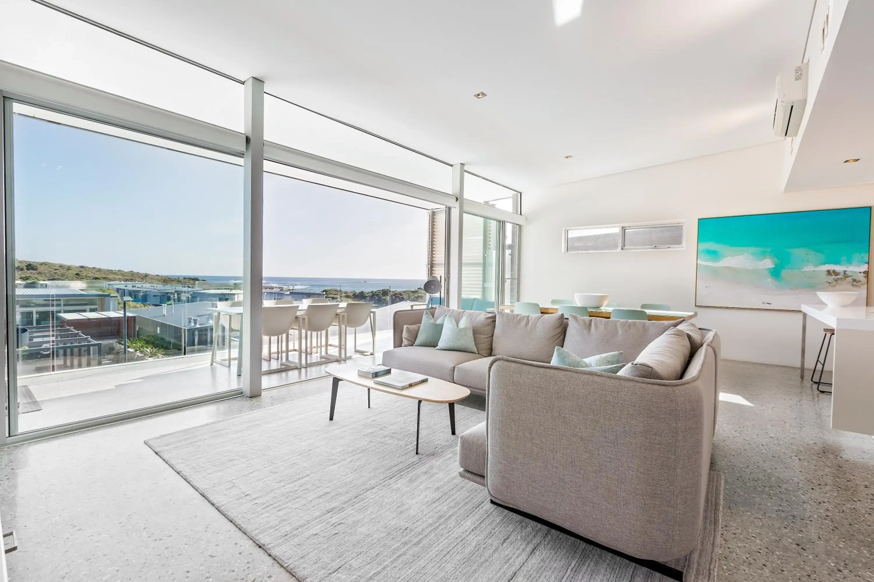 Two-Bedroom Luxury Ocean View Villa in Smiths Beach Resort Two-Bedroom Luxury Ocean View Villa in Smiths Beach Resort