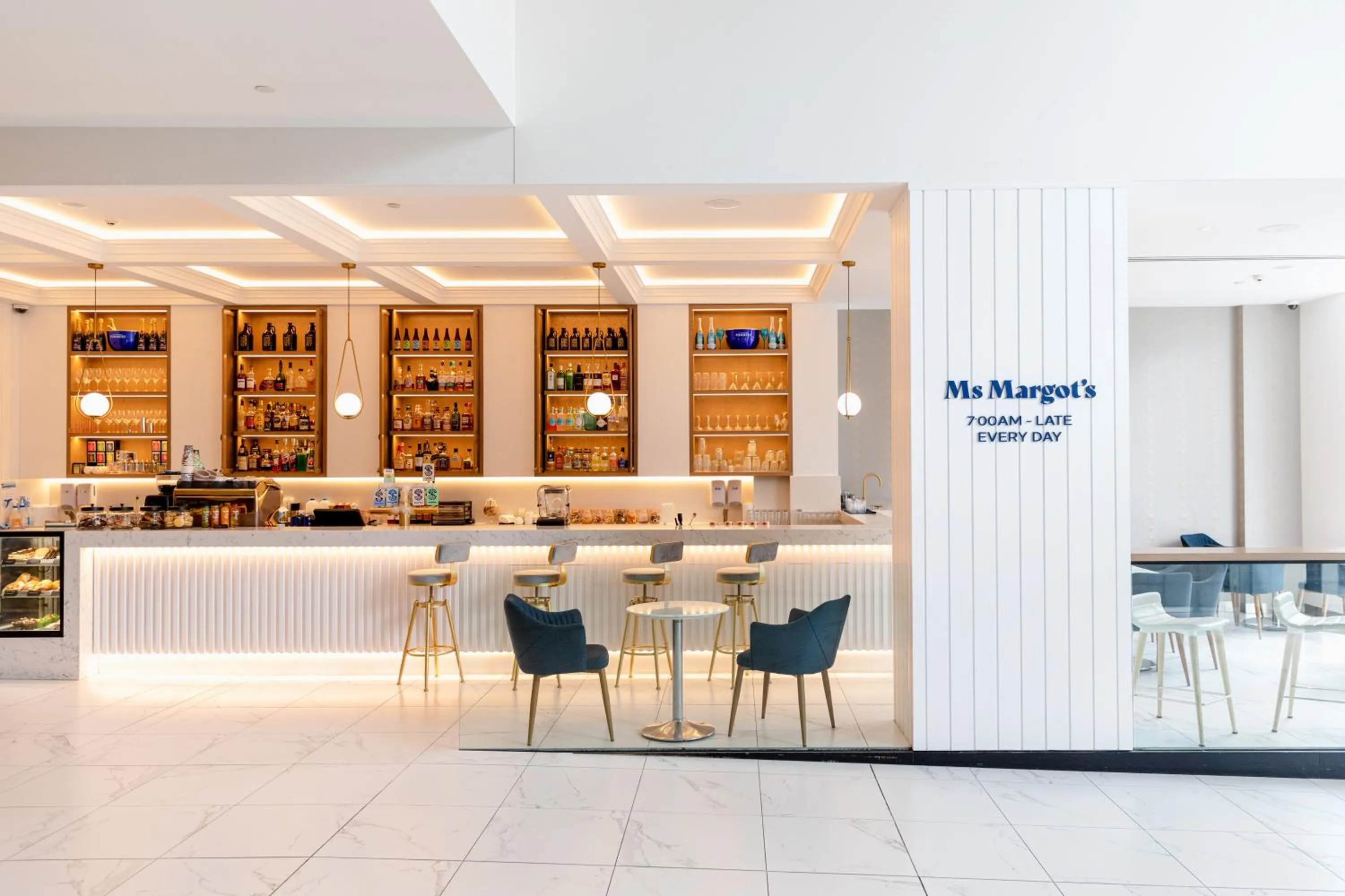 Restaurant/places to eat in Hilton Surfers Paradise Hotel & Residences