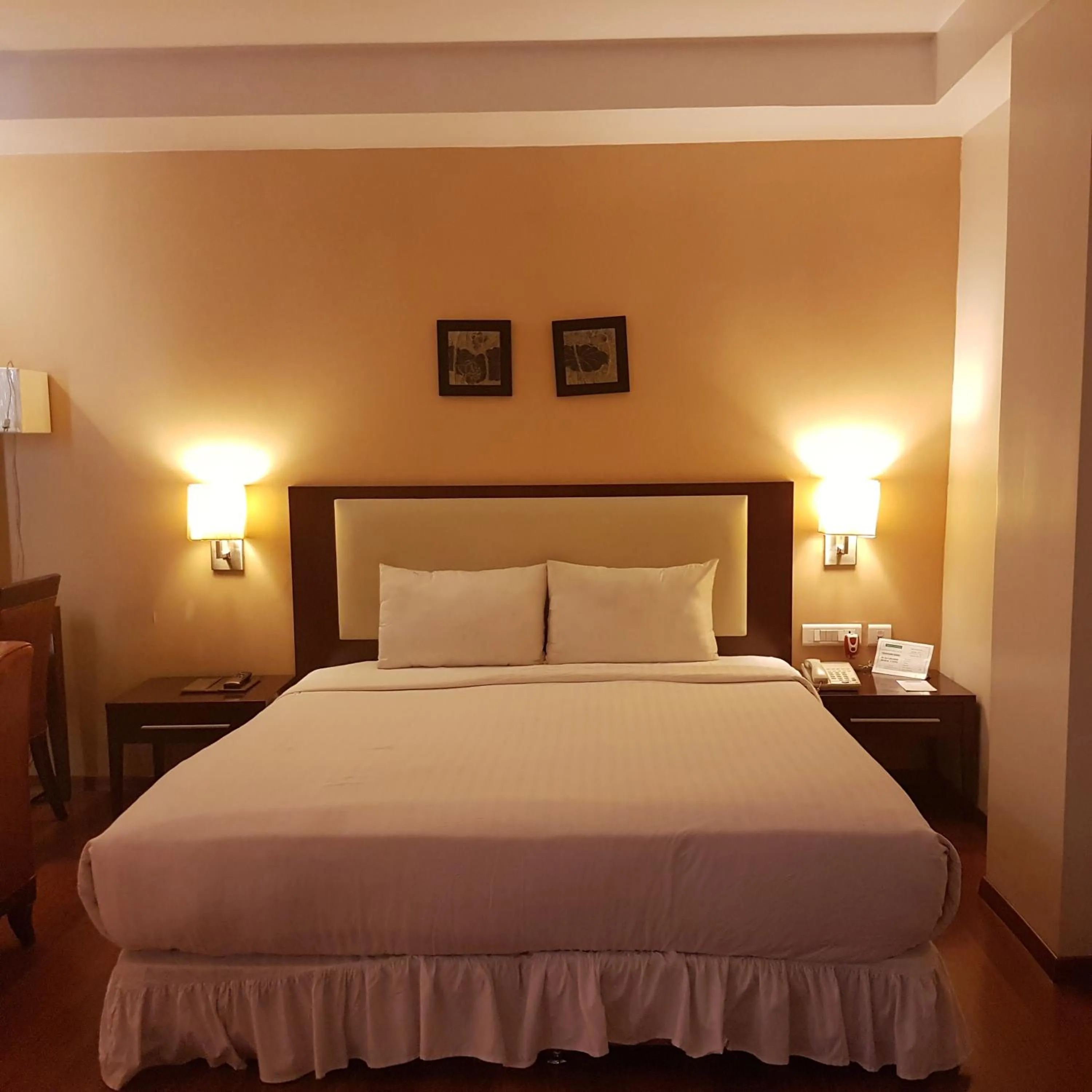 Bed in Grand Gardenia