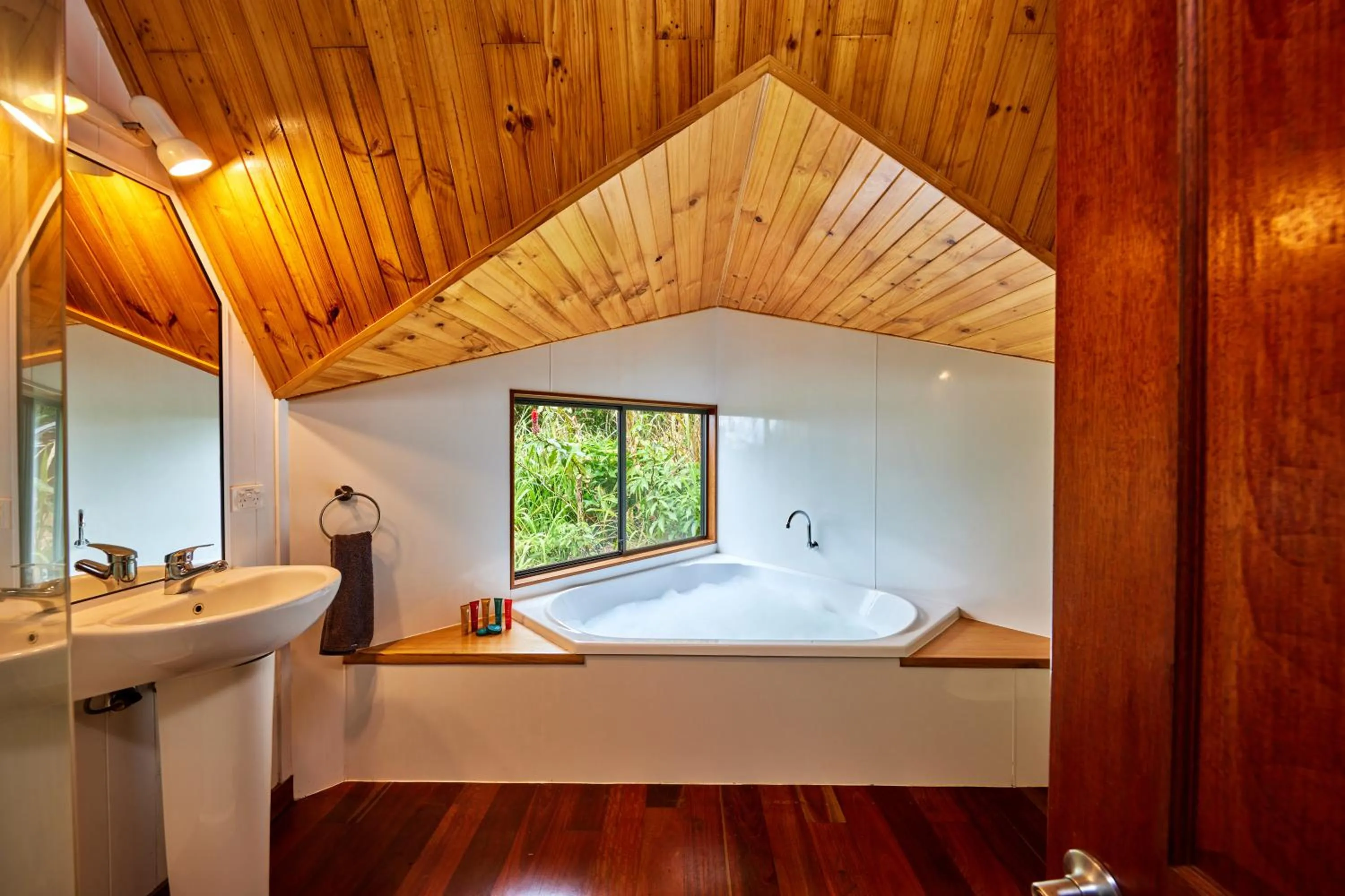 Bathroom in Rose Gums Wilderness Retreat