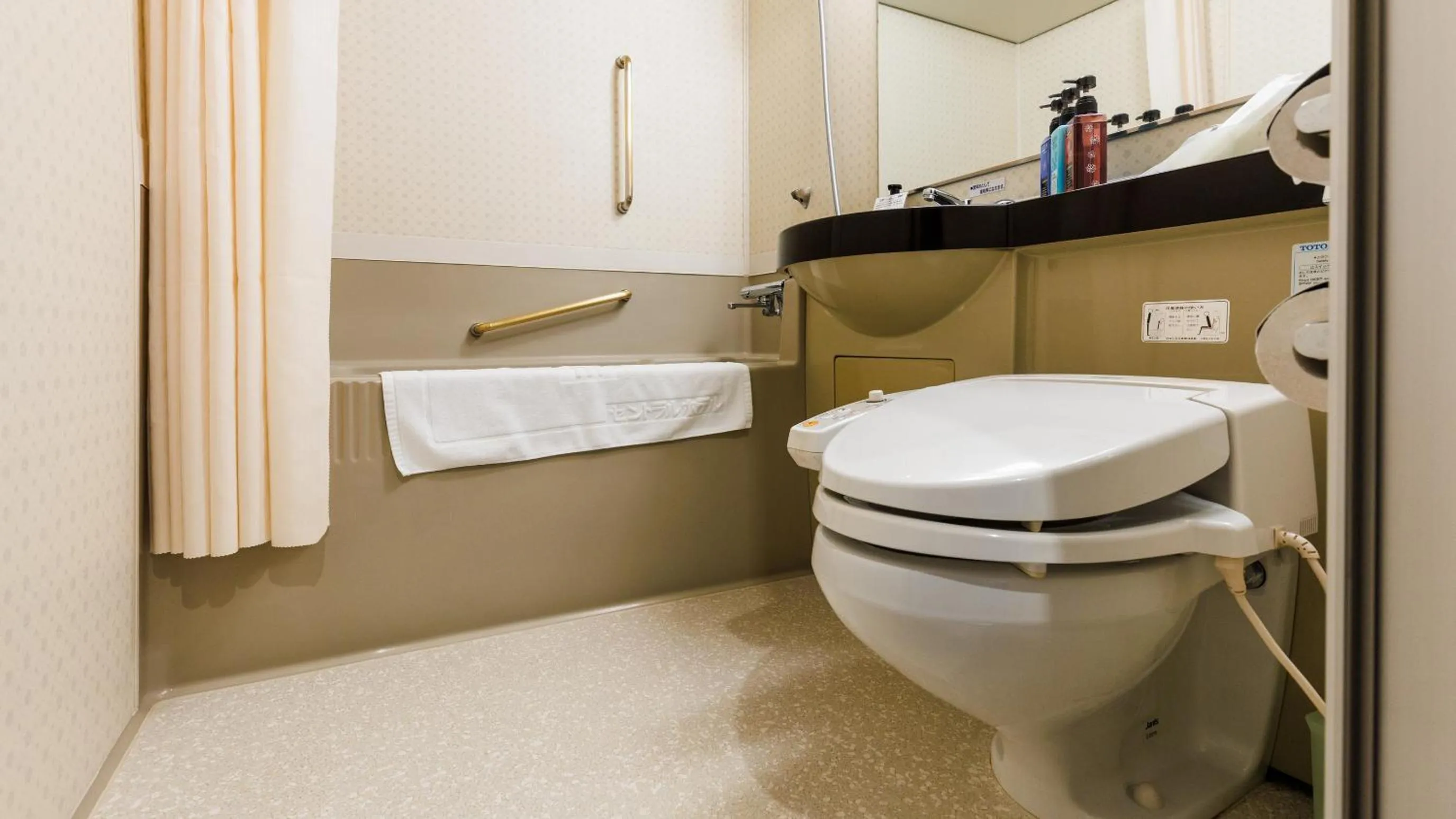 Shower in Tabist Abashiri Central Hotel