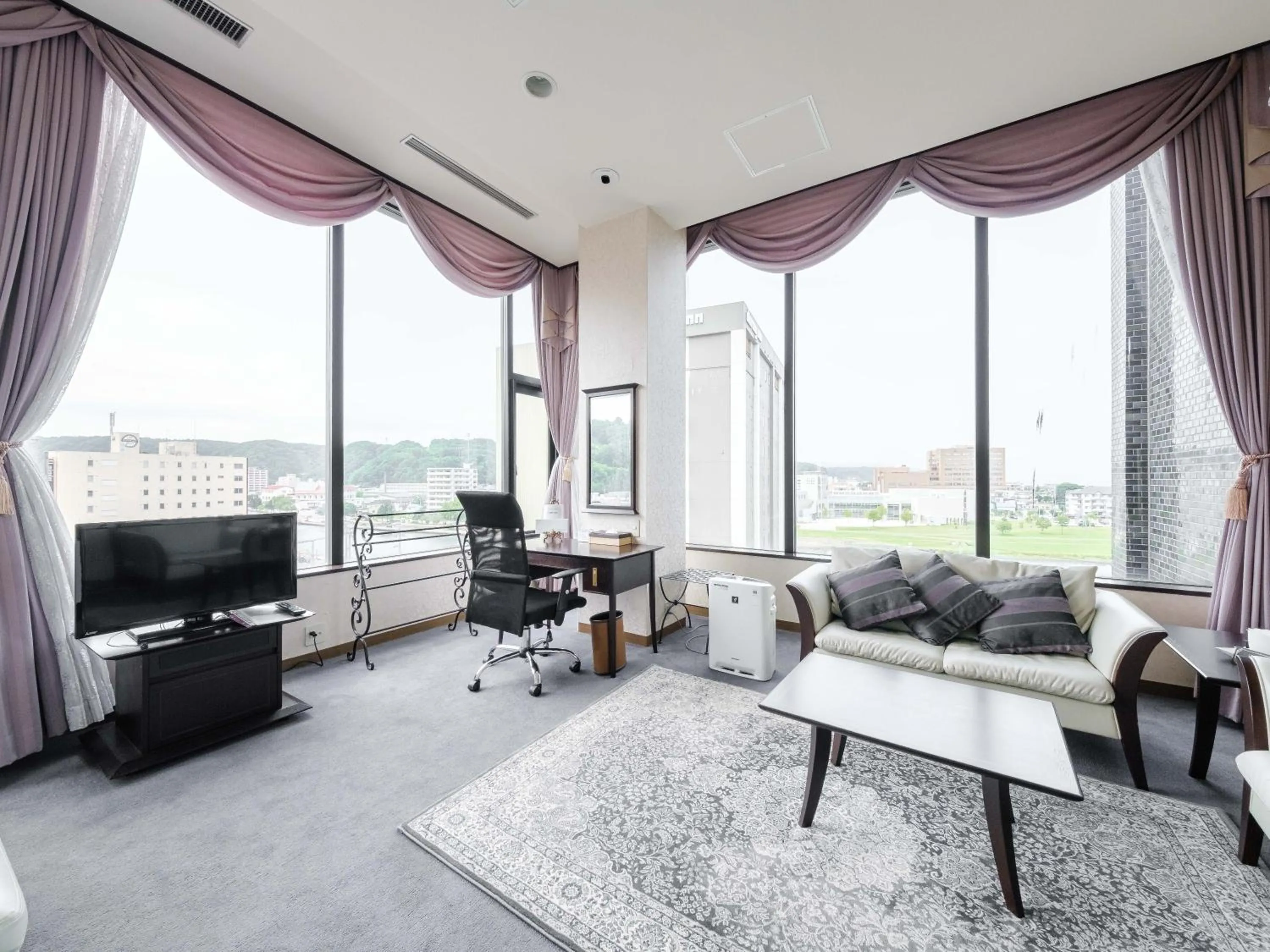 TV and multimedia in Tabist Abashiri Central Hotel