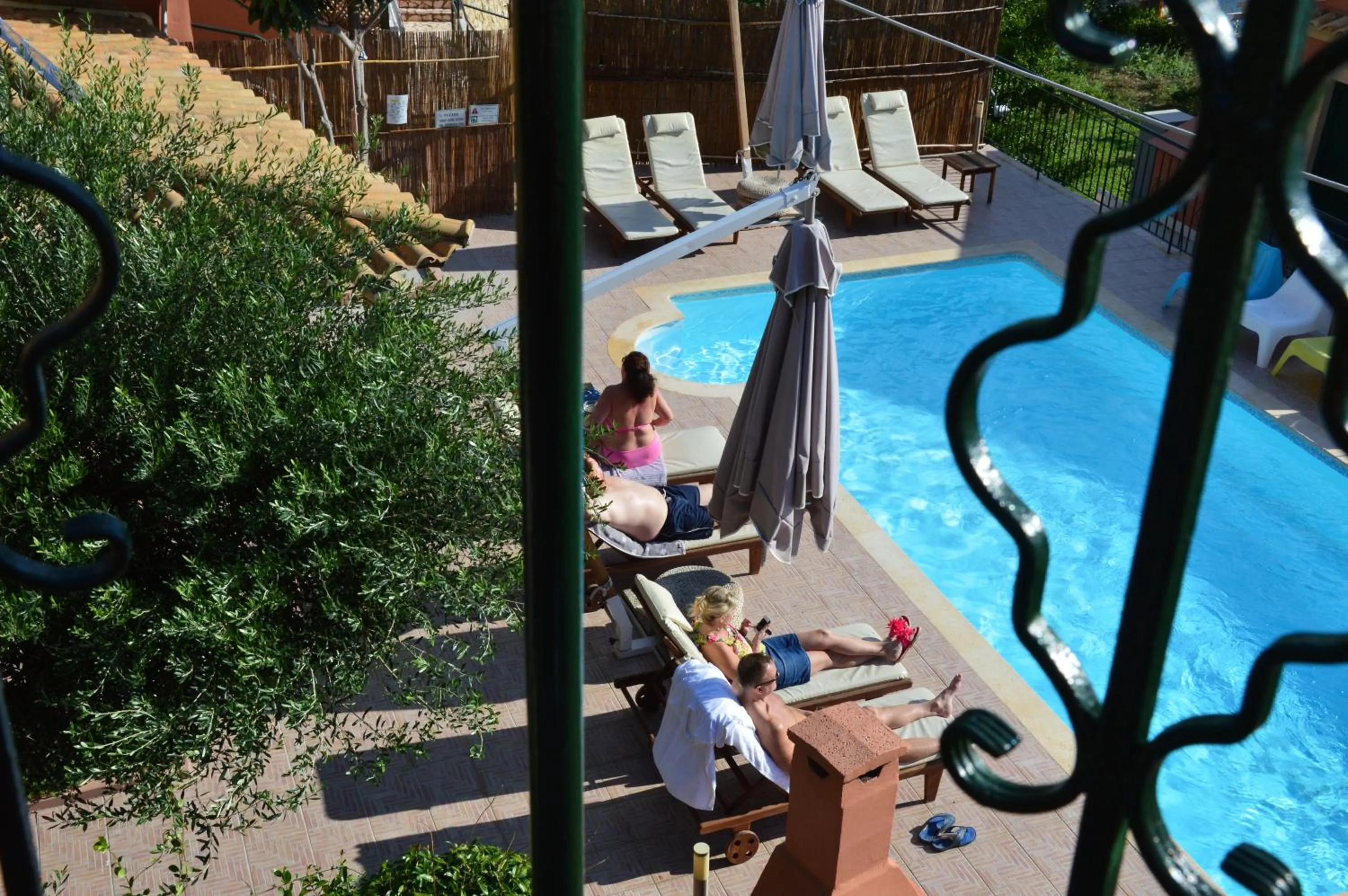 Swimming pool in Akis Apartments