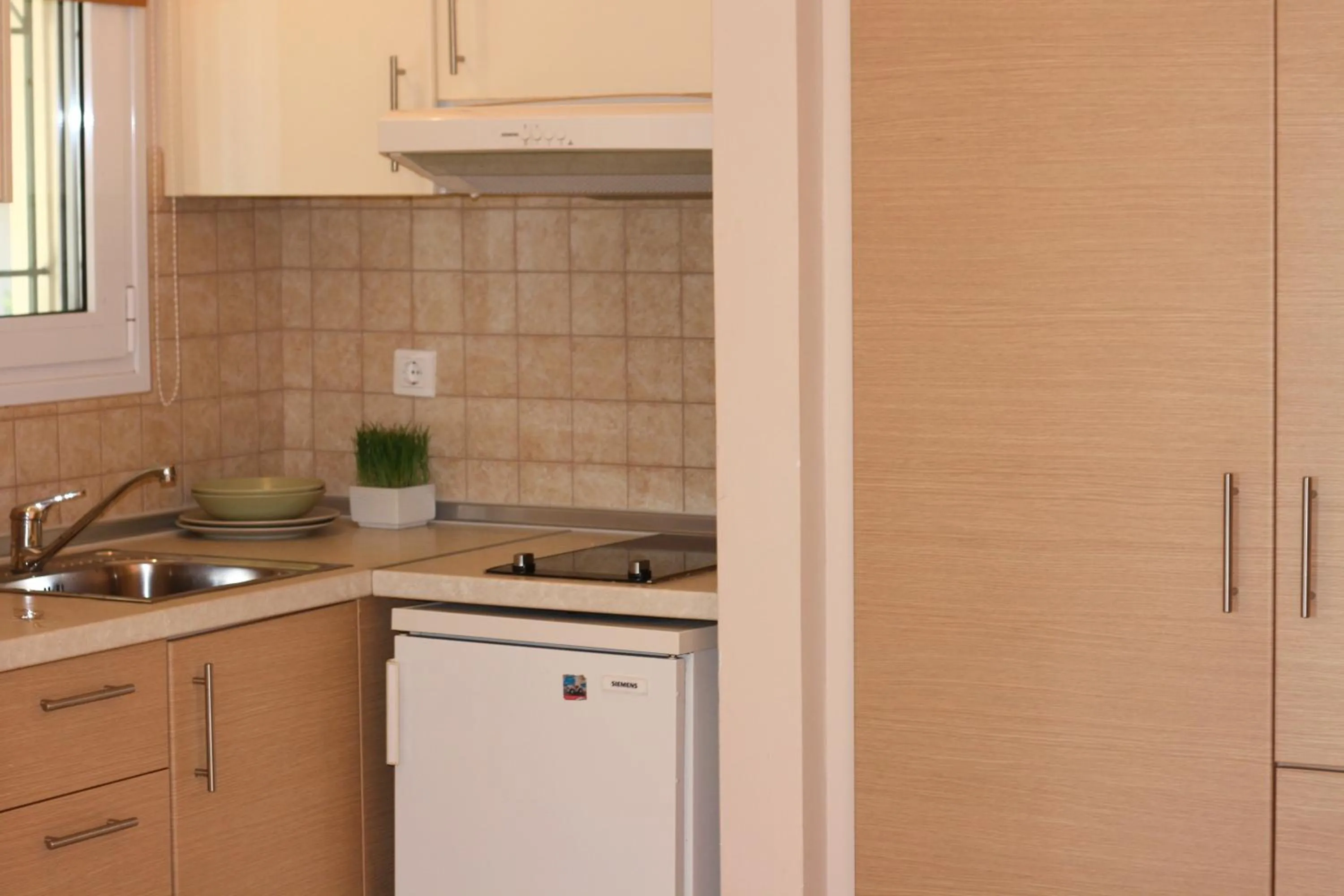 Coffee/tea facilities in Akis Apartments