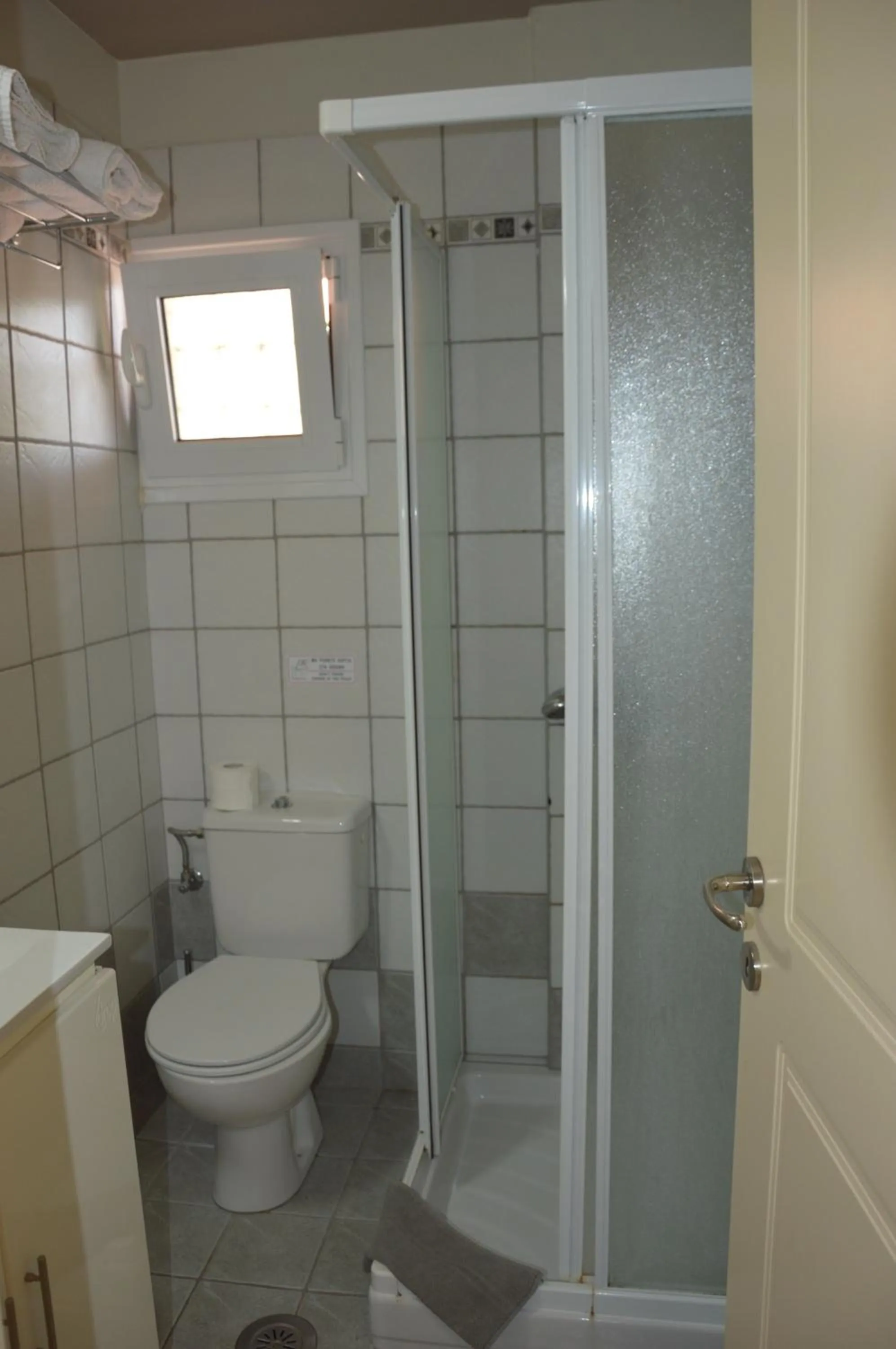 Bathroom in Akis Apartments