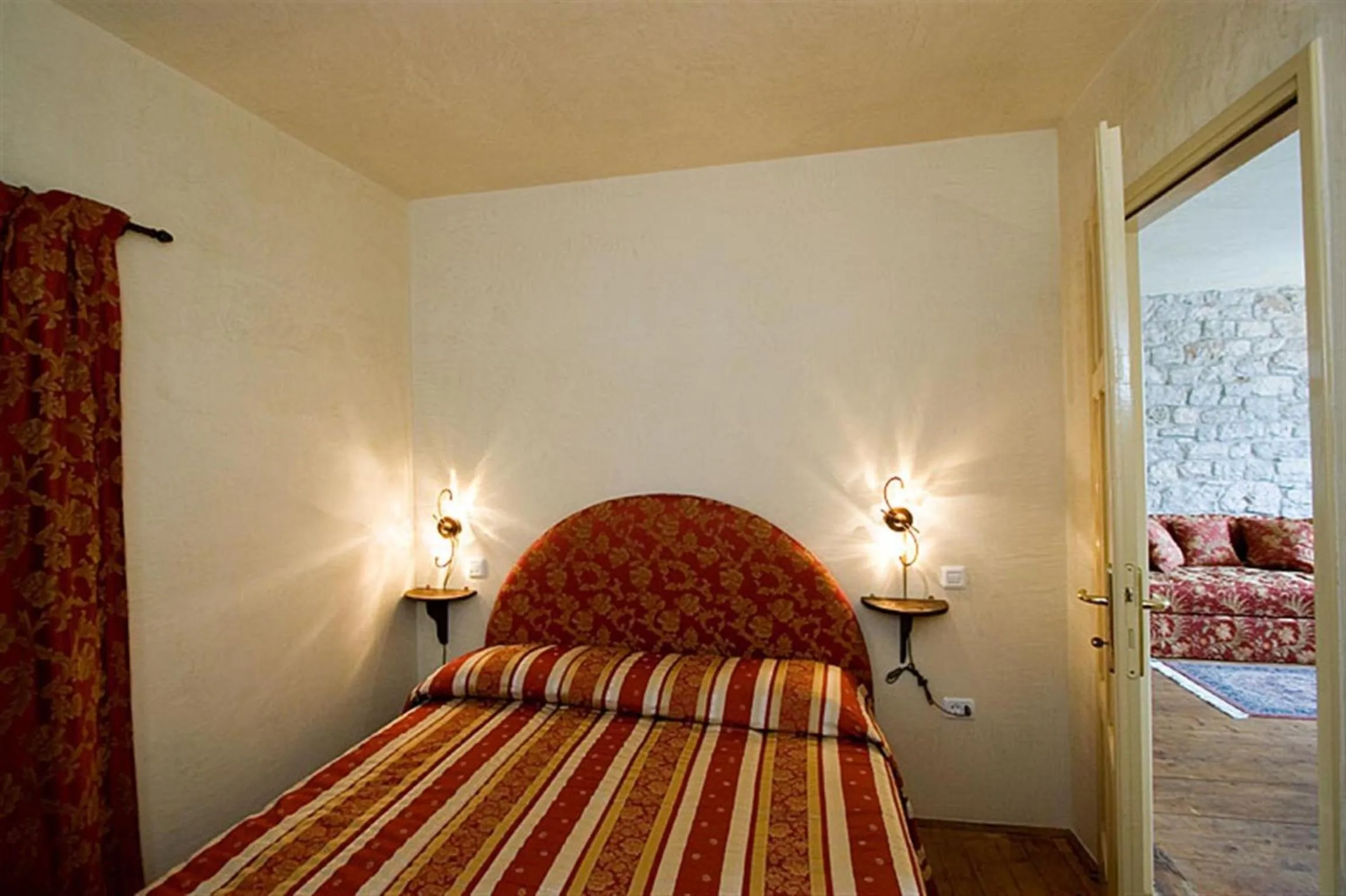 Bed in Residence PORTA ANTICA Centro Storico