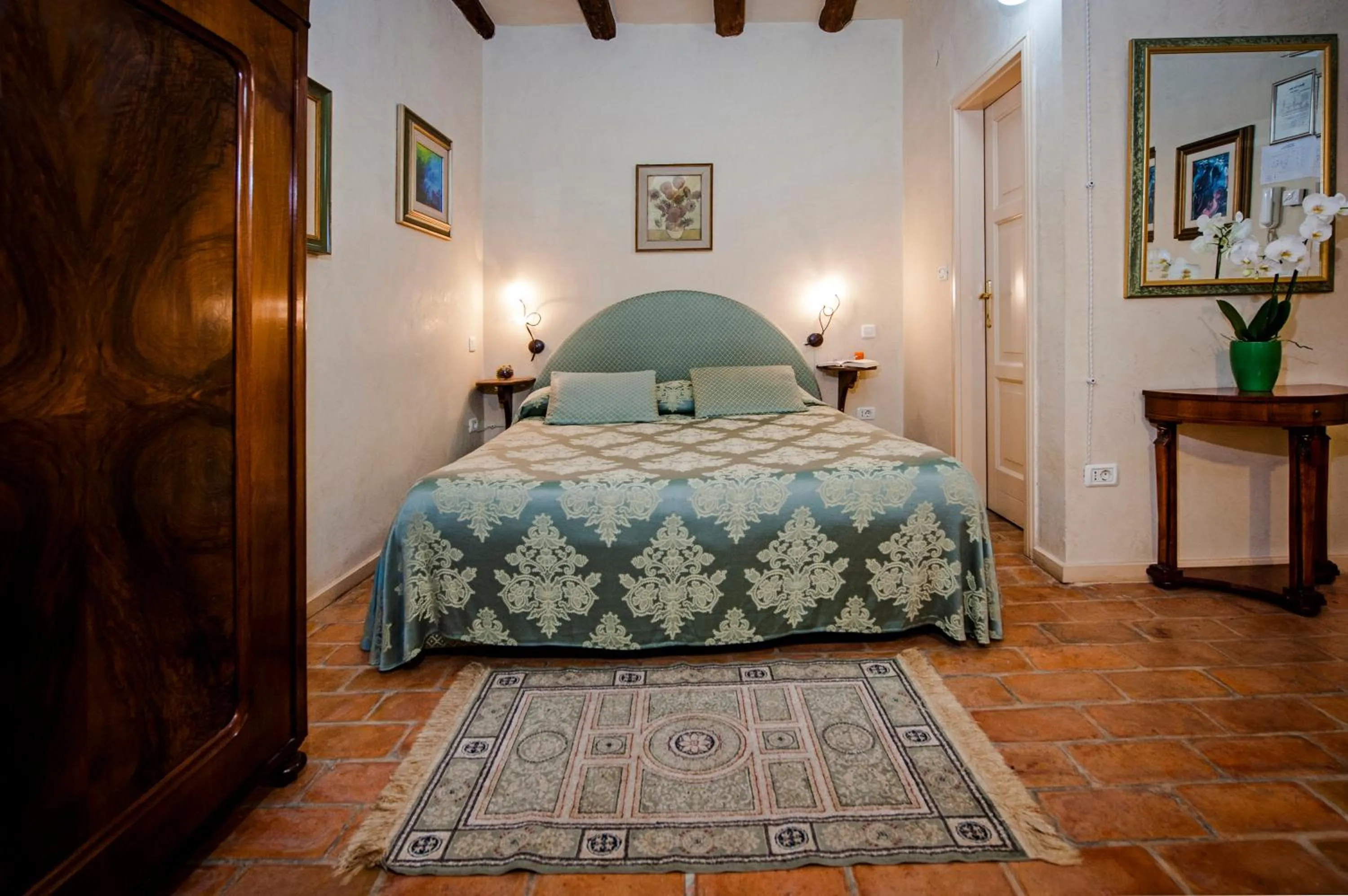 Bed in Residence PORTA ANTICA Centro Storico