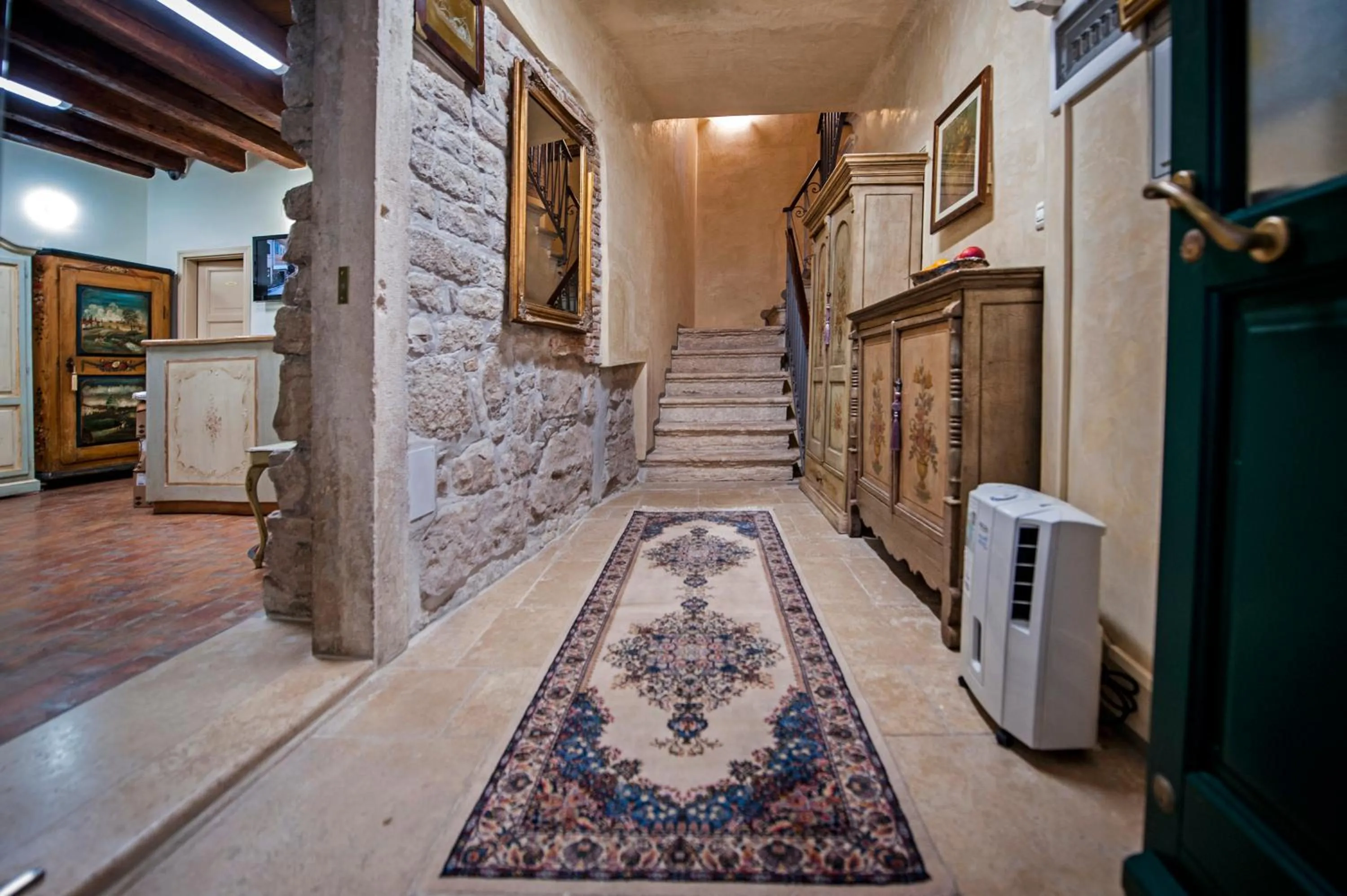 Lobby or reception in Residence PORTA ANTICA Centro Storico