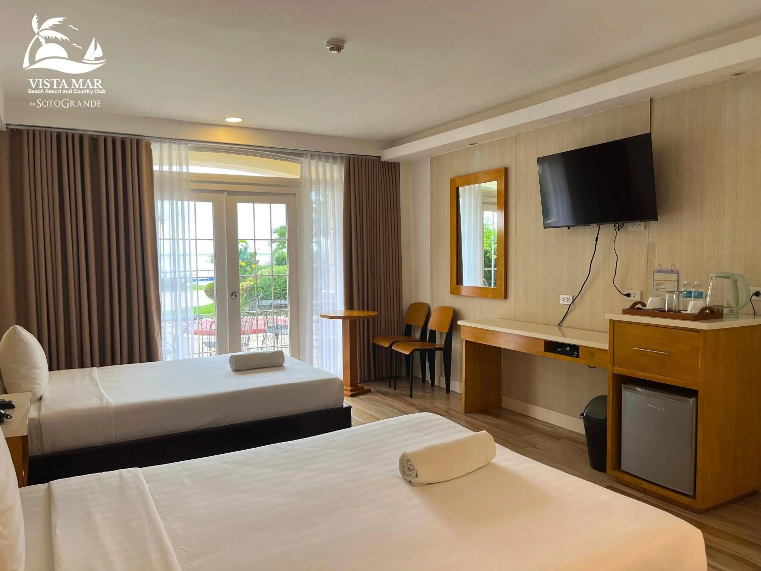 Bed in Vista Mar Beach Resort & Country Club