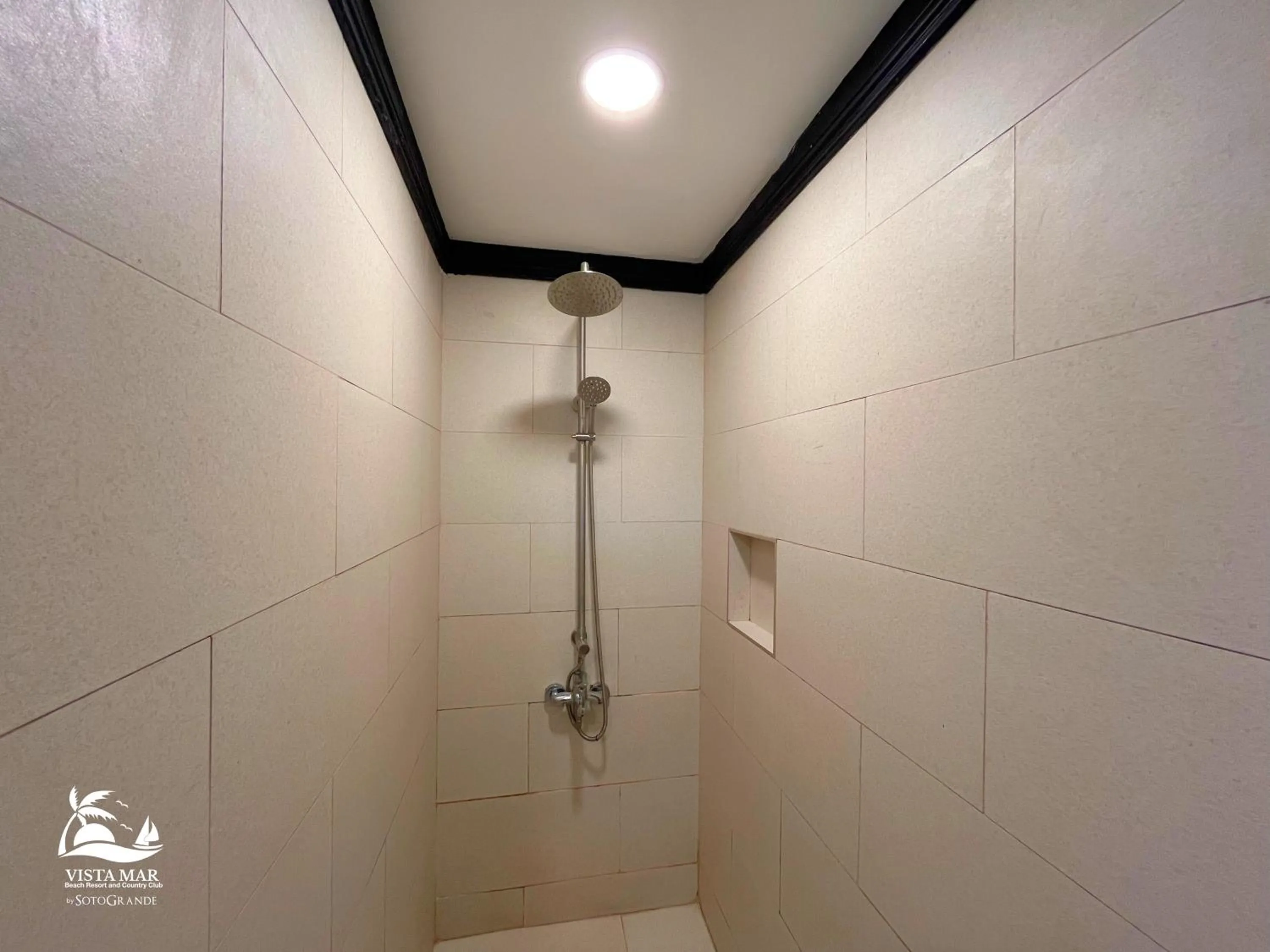 Shower in Vista Mar Beach Resort & Country Club