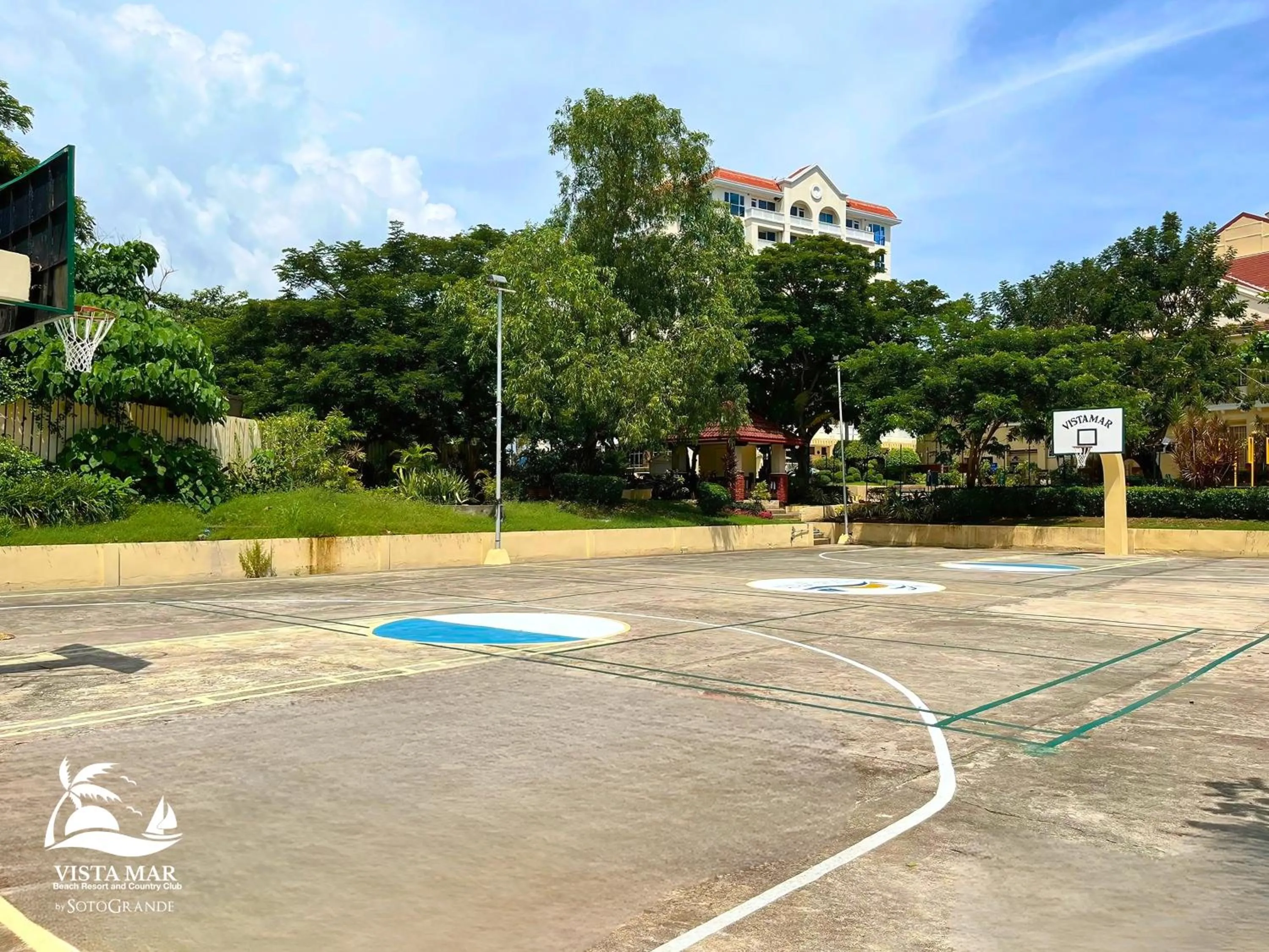 Area and facilities in Vista Mar Beach Resort & Country Club