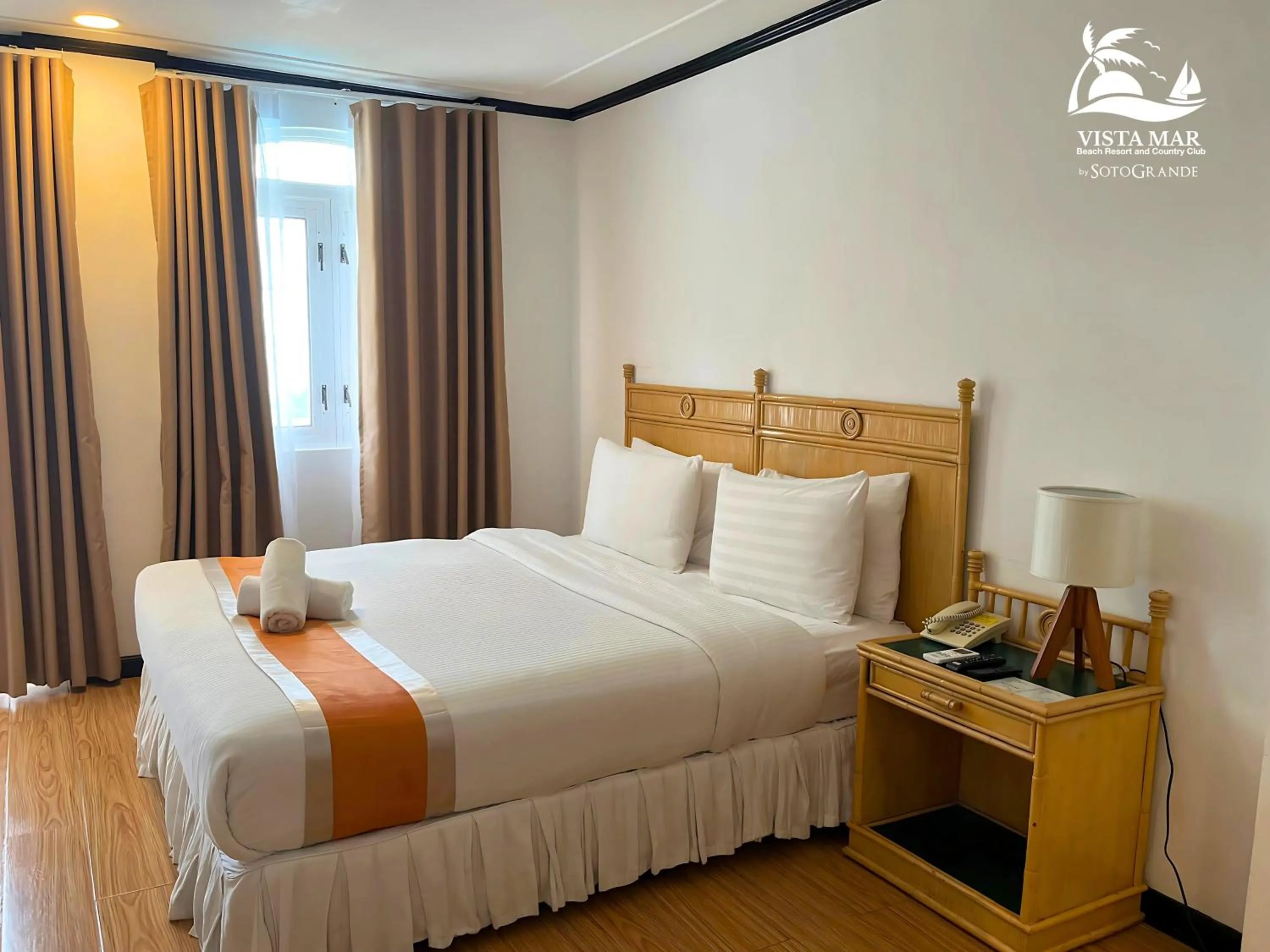 Bed in Vista Mar Beach Resort & Country Club