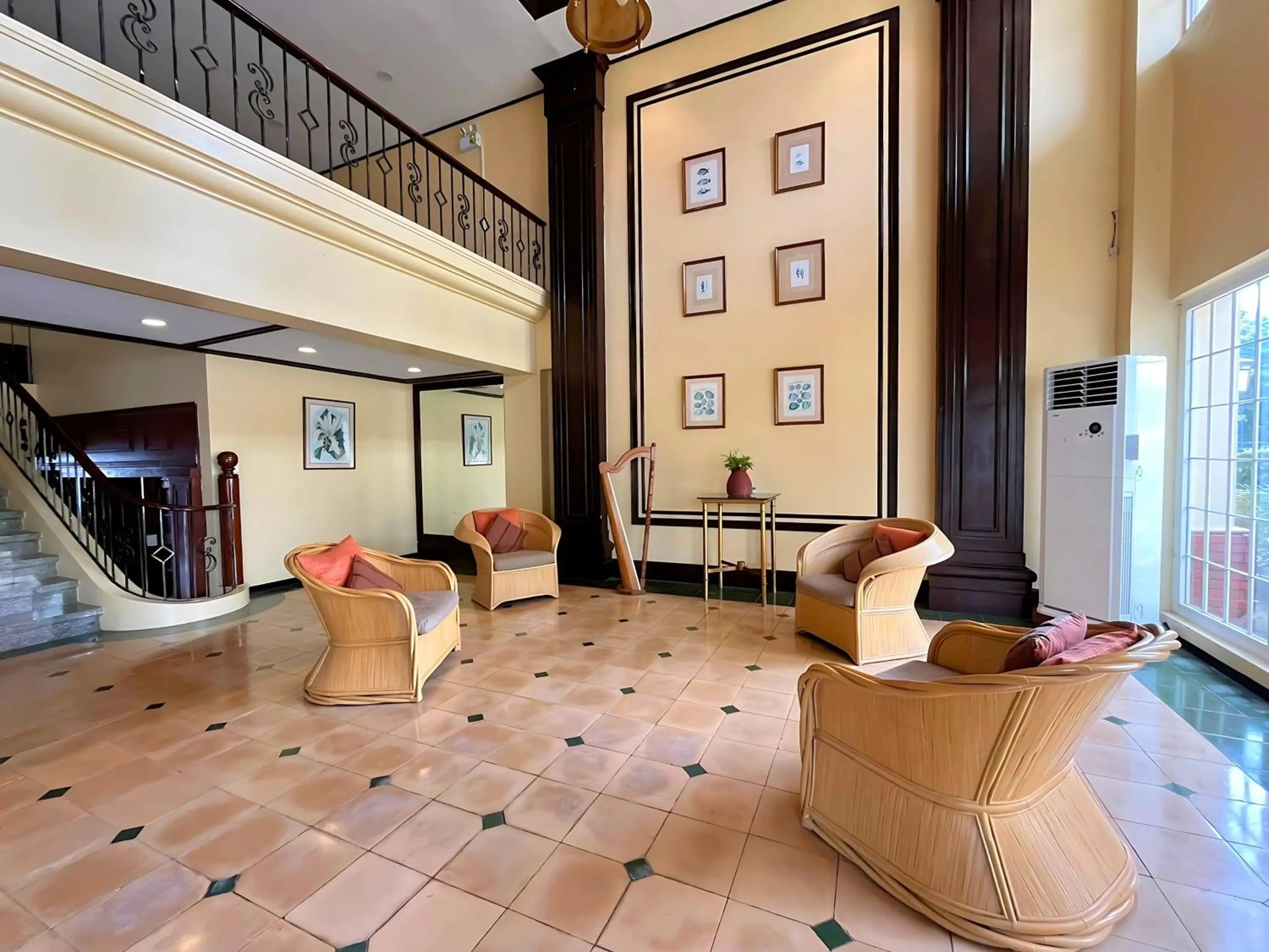 Seating area in Vista Mar Beach Resort & Country Club