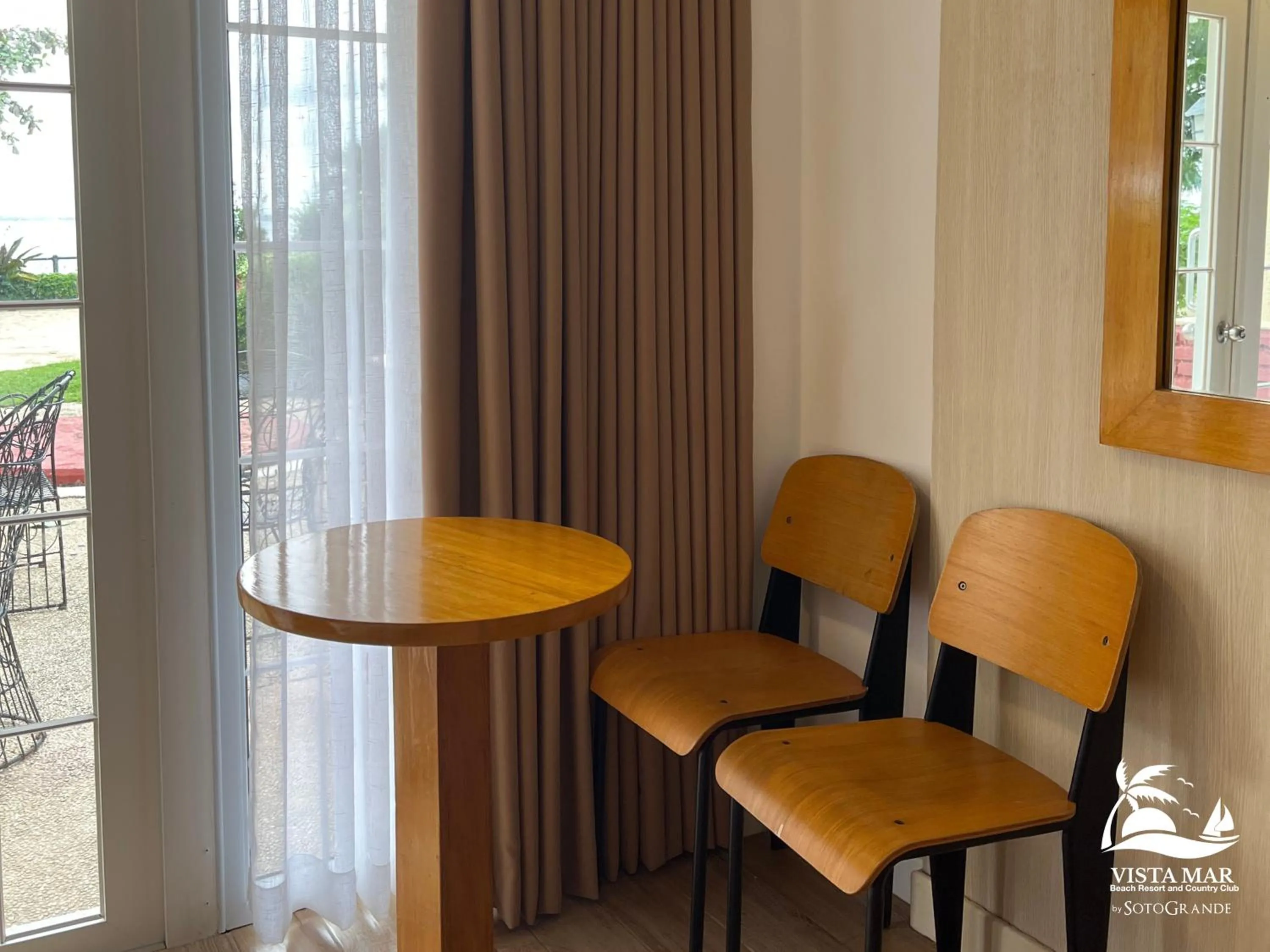 Seating area in Vista Mar Beach Resort & Country Club