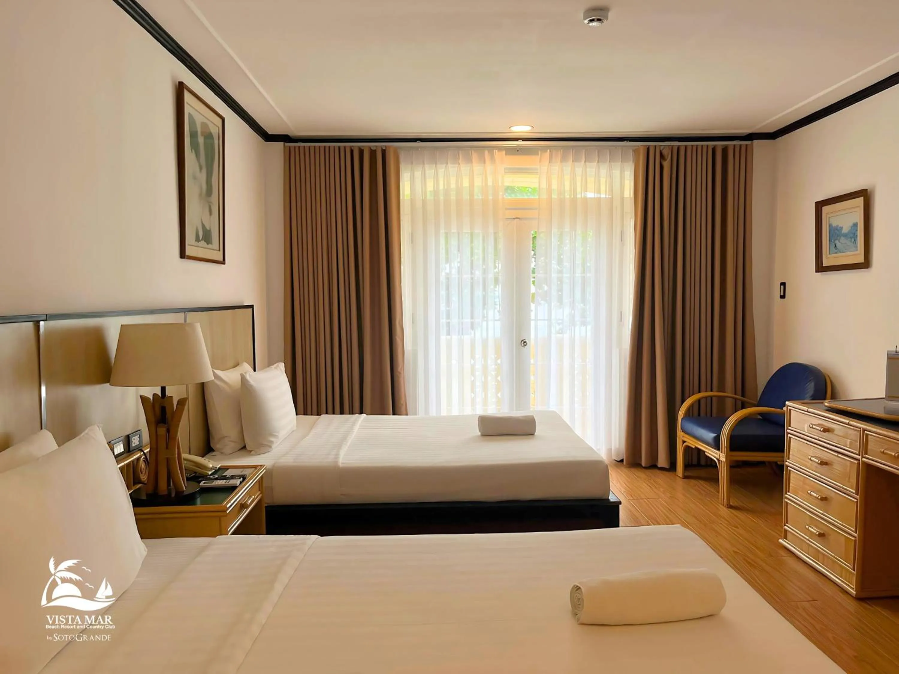 Bed in Vista Mar Beach Resort & Country Club