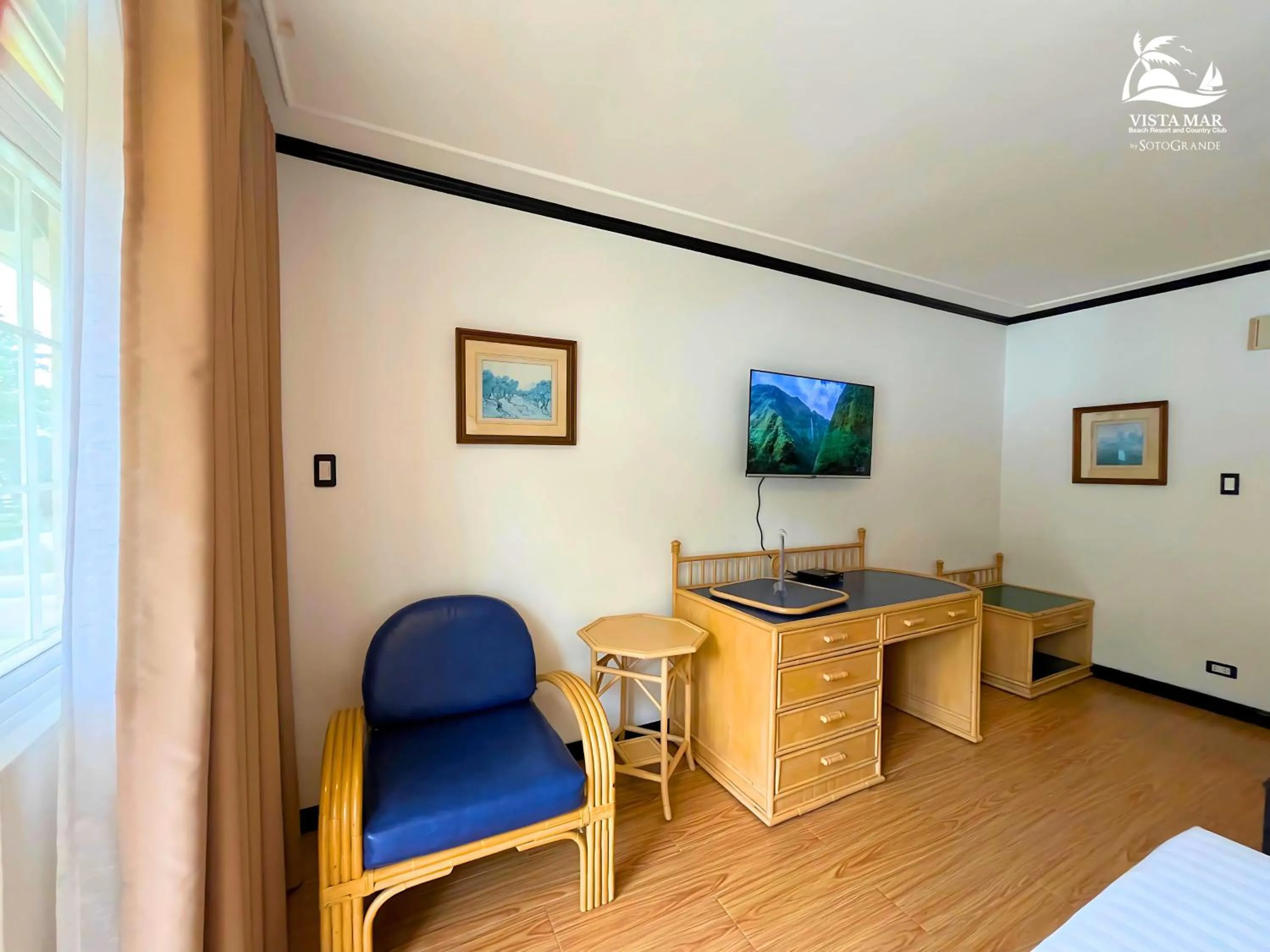 TV and multimedia in Vista Mar Beach Resort & Country Club