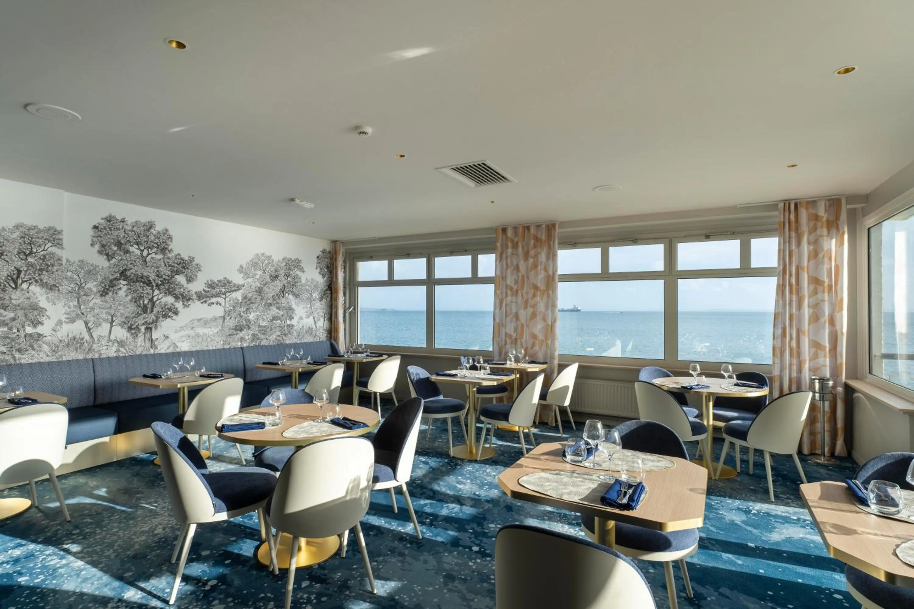 Hôtel Morgat Le Grand Hôtel De La Mer