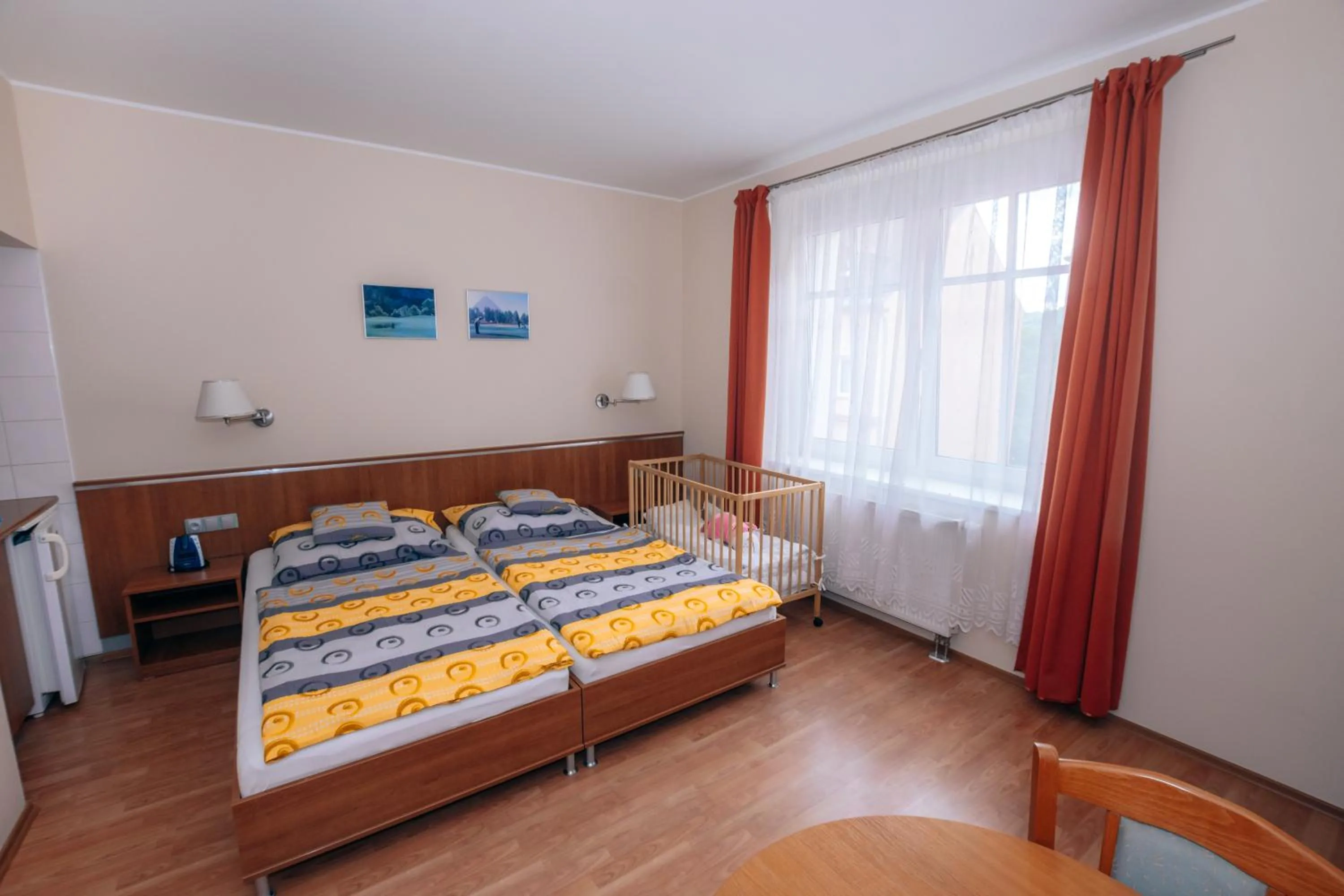 Property building, Bed in Penzion Fan