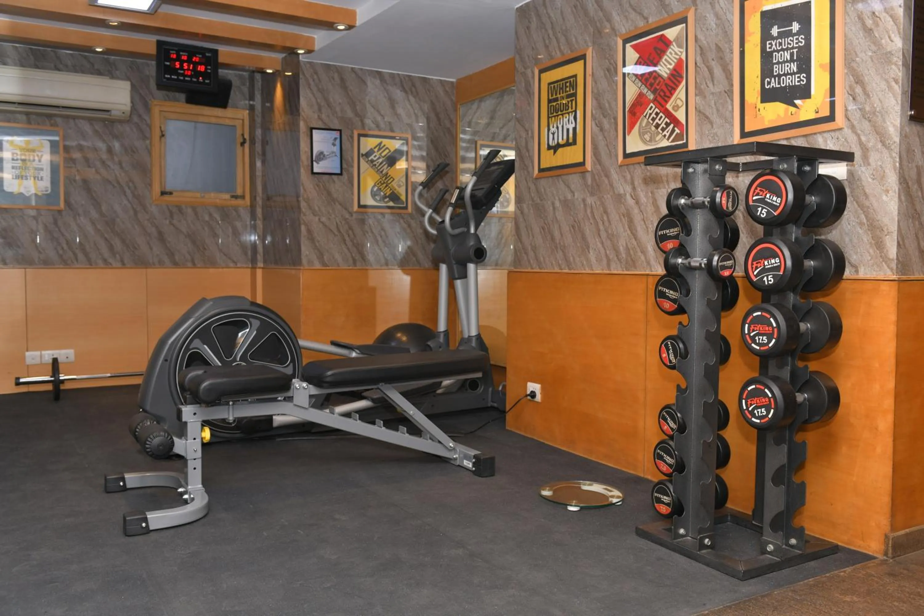 Fitness centre/facilities in Park Inn by Radisson,South Delhi