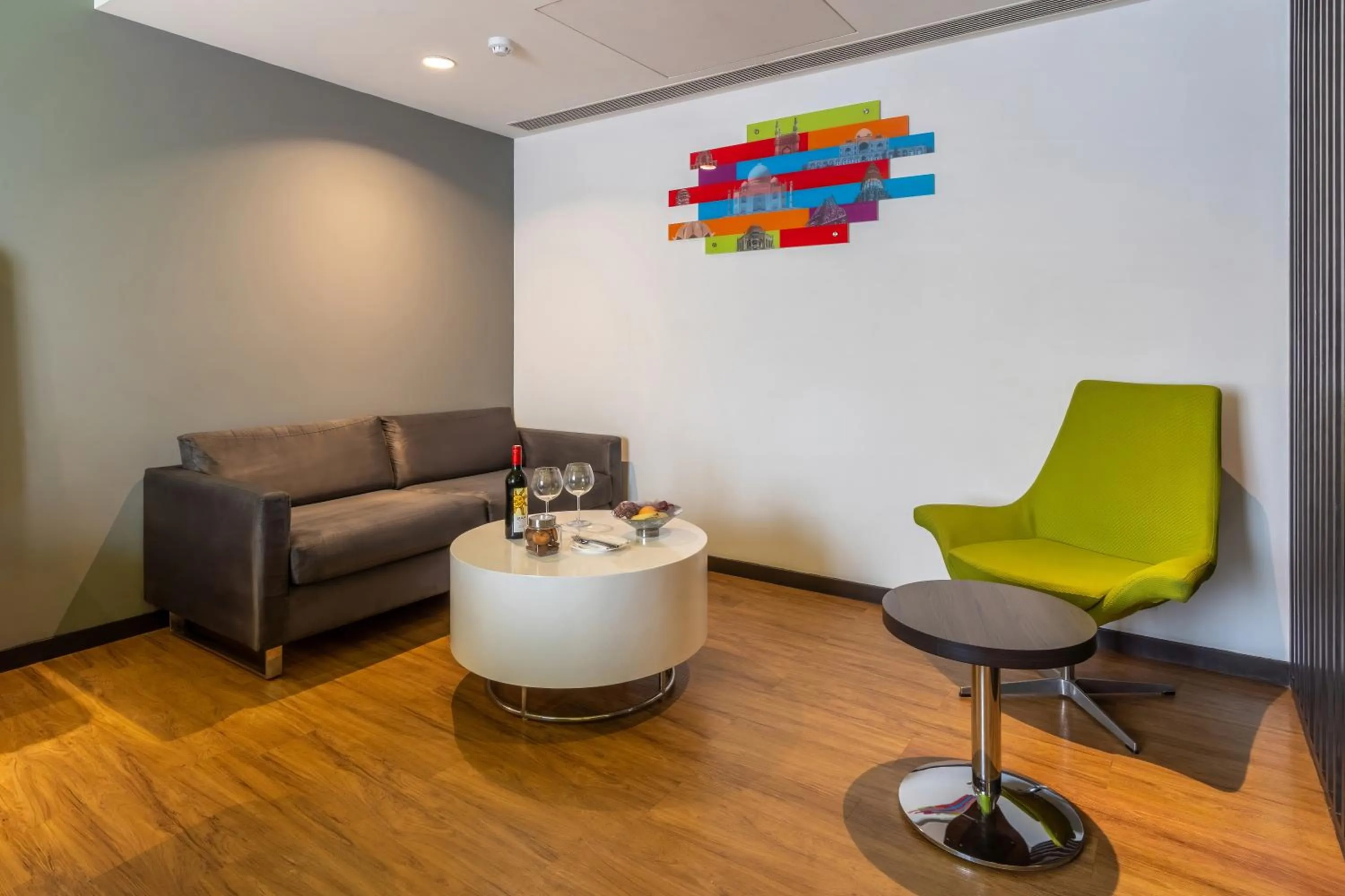 Seating area in Park Inn by Radisson,South Delhi