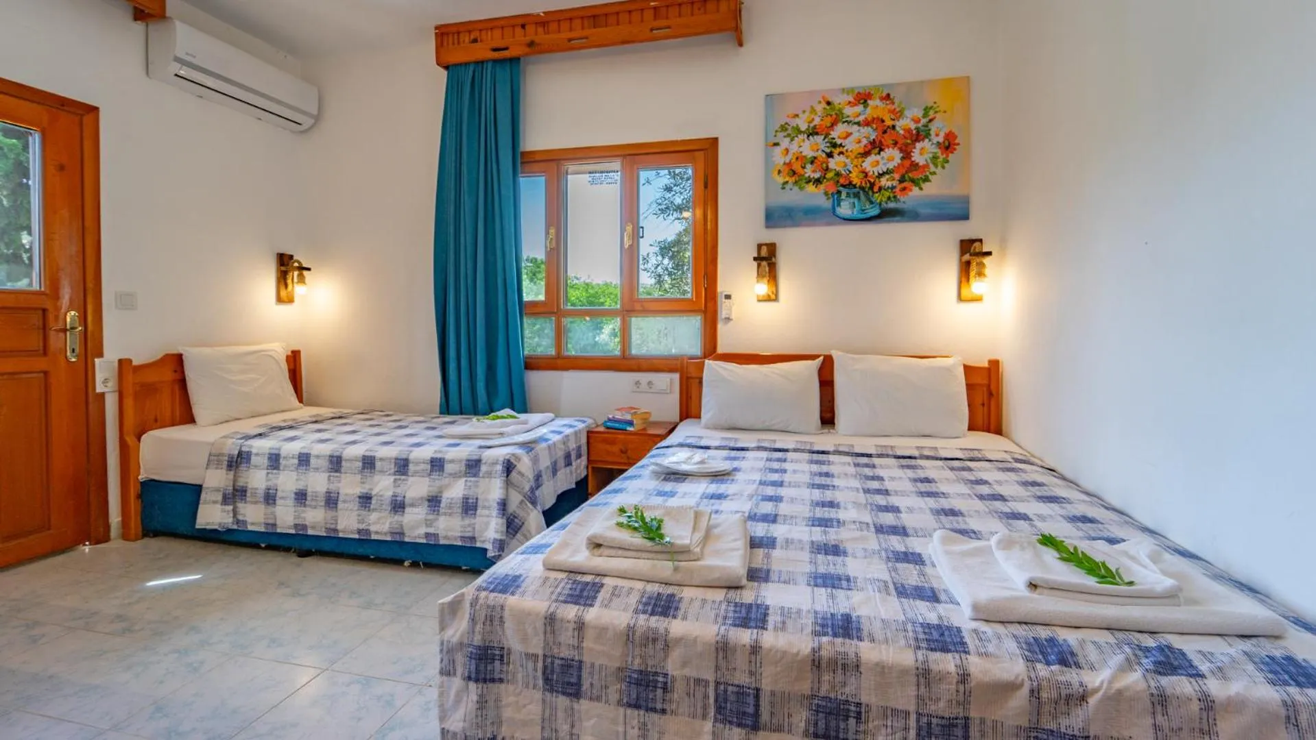 Photo of the whole room in St. Nicholas Pension