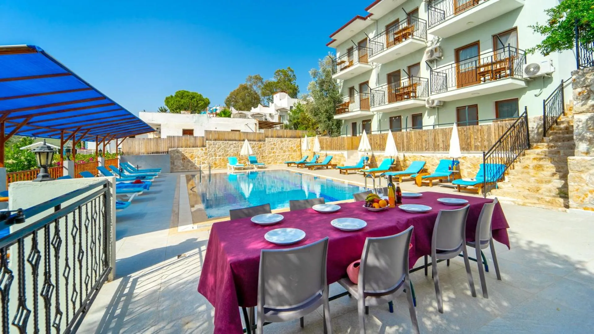 Swimming pool in St. Nicholas Pension