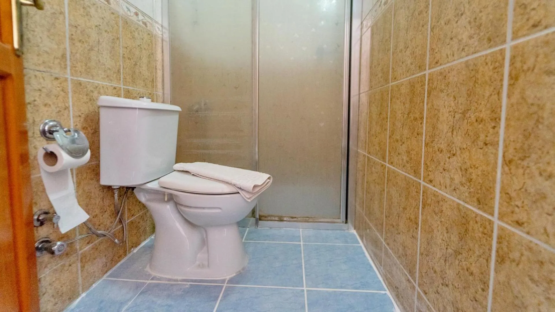 Bathroom in St. Nicholas Pension