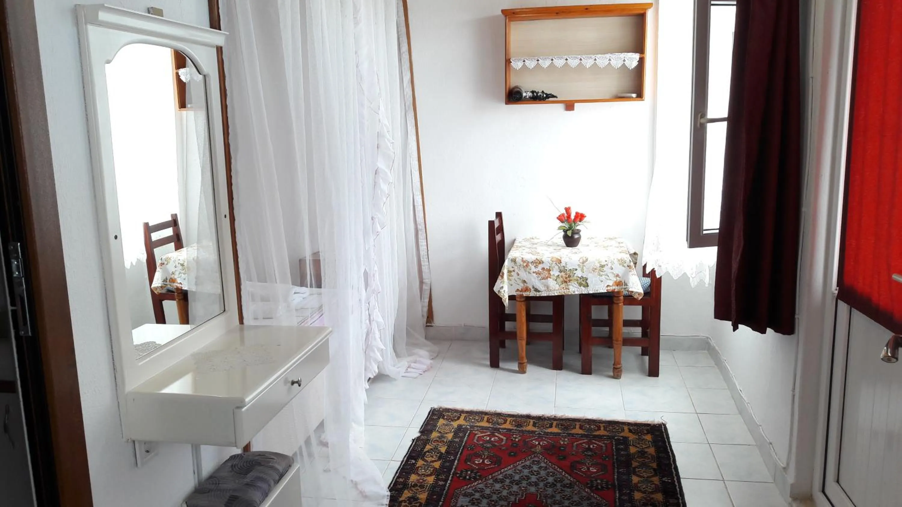 Area and facilities in Akay Hotel