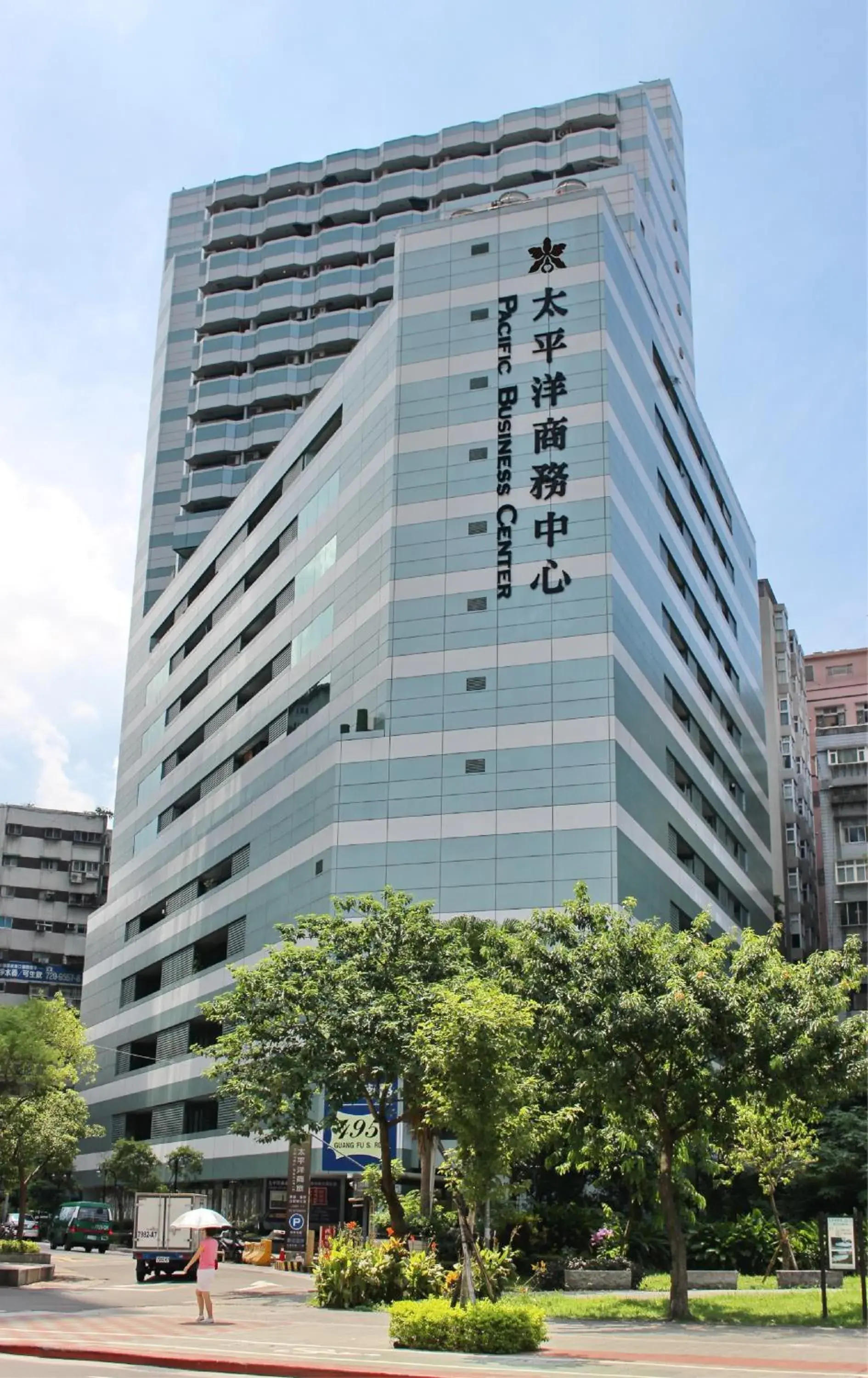 Property building in Pacific Business Hotel Property building in Pacific Business Hotel