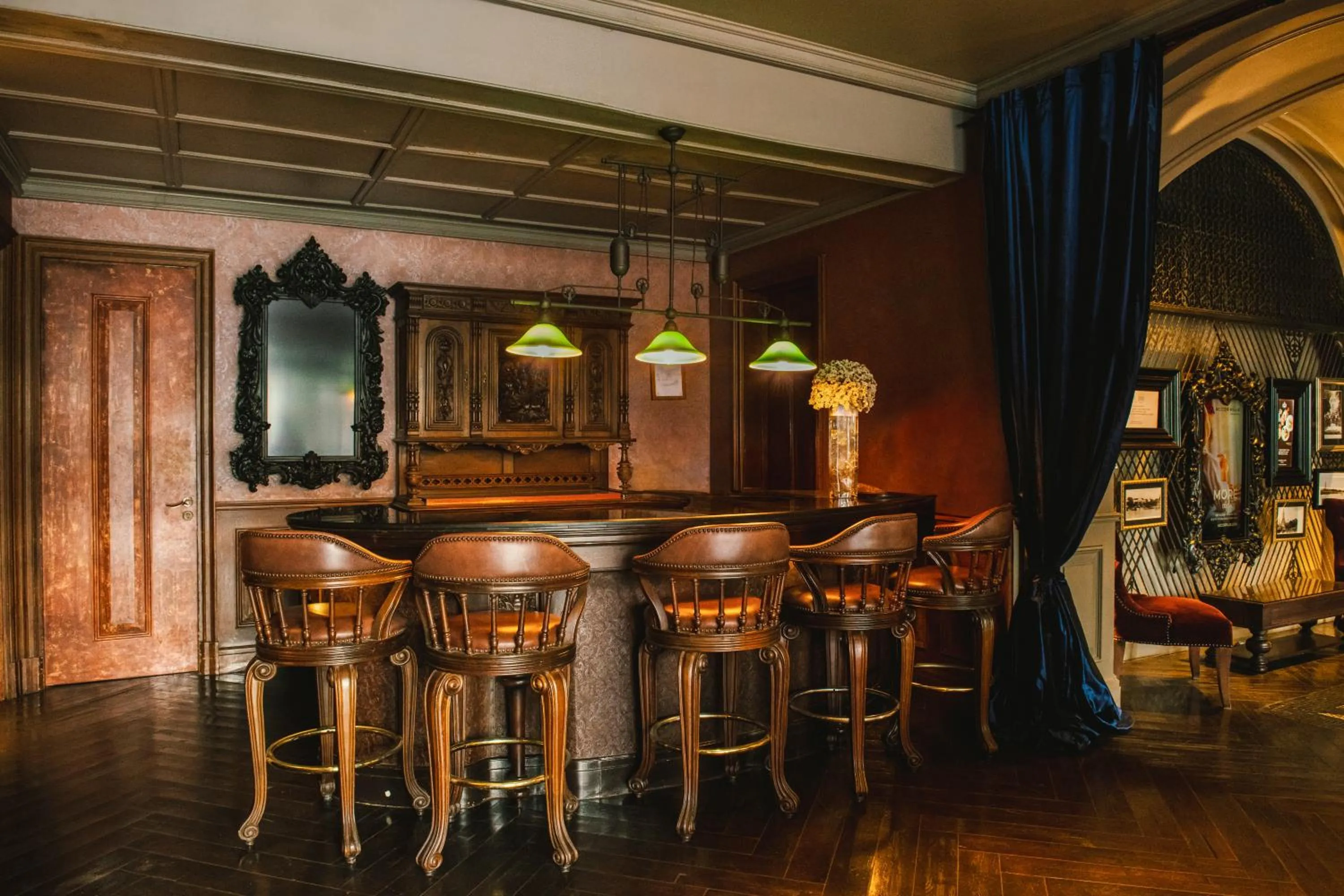 Restaurant/places to eat in Hotel Muse Bangkok, Autograph Collection