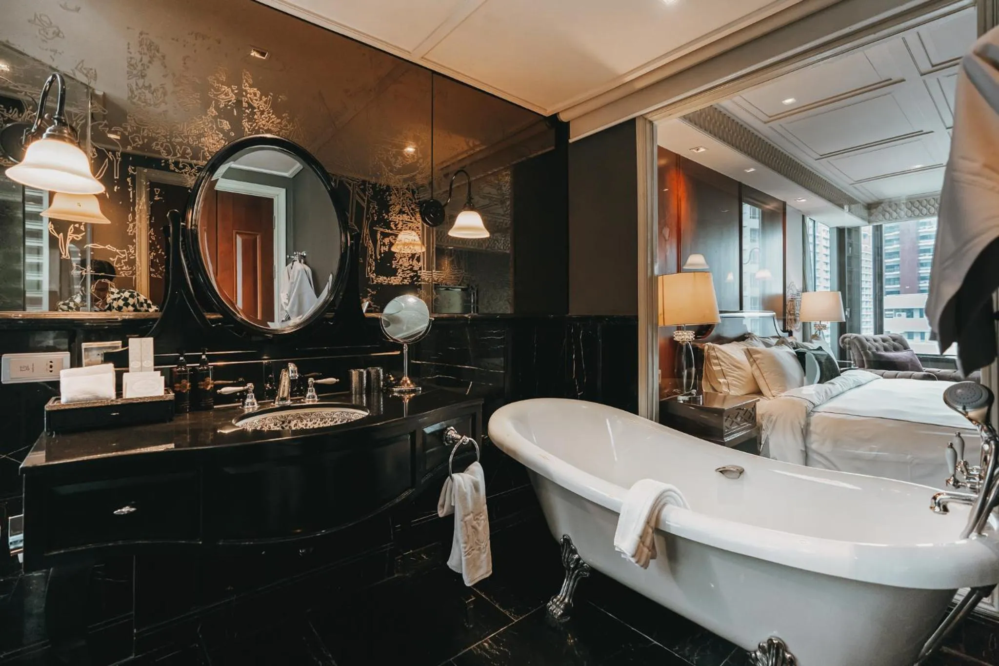 Bathroom in Hotel Muse Bangkok, Autograph Collection