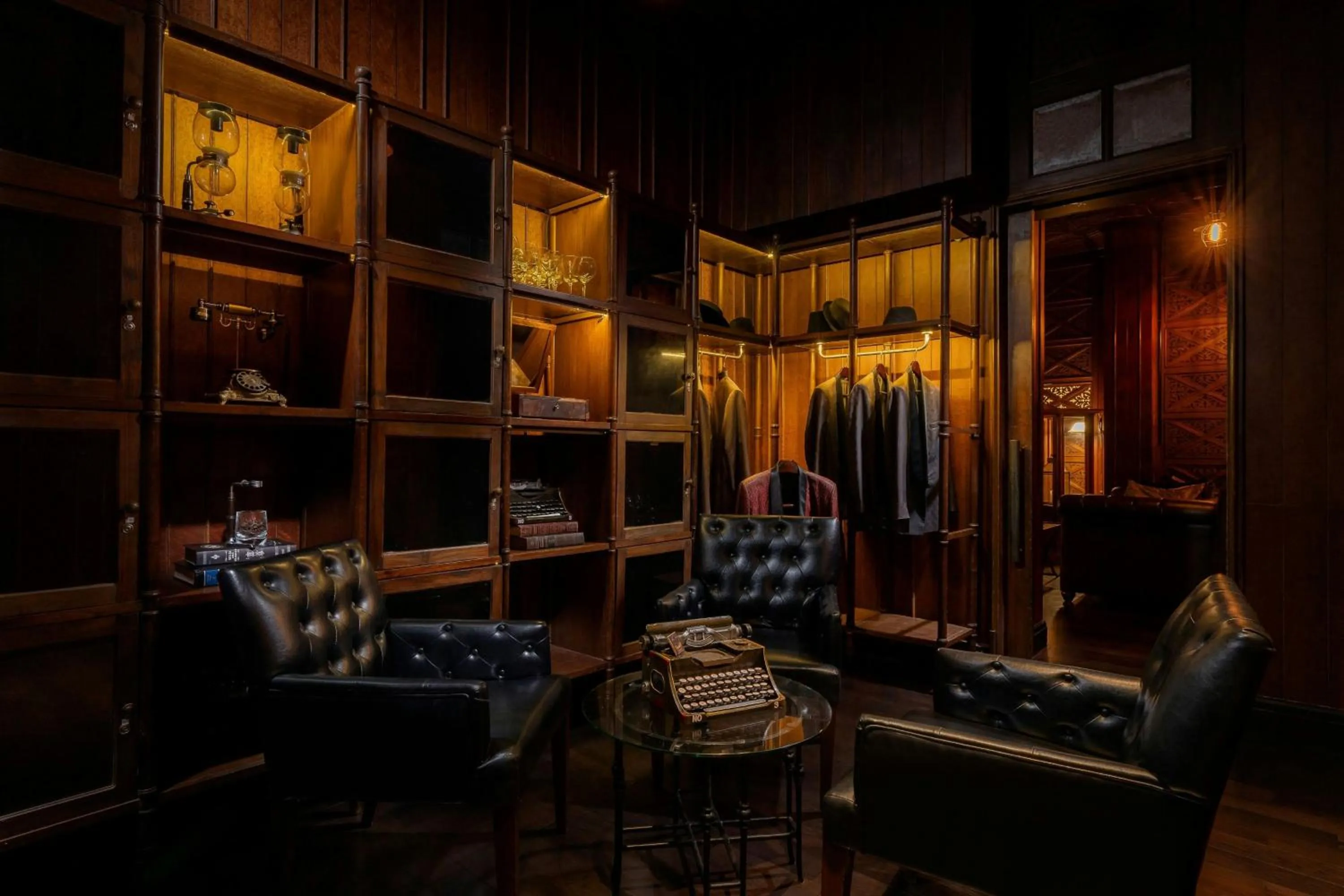 Restaurant/places to eat in Hotel Muse Bangkok, Autograph Collection