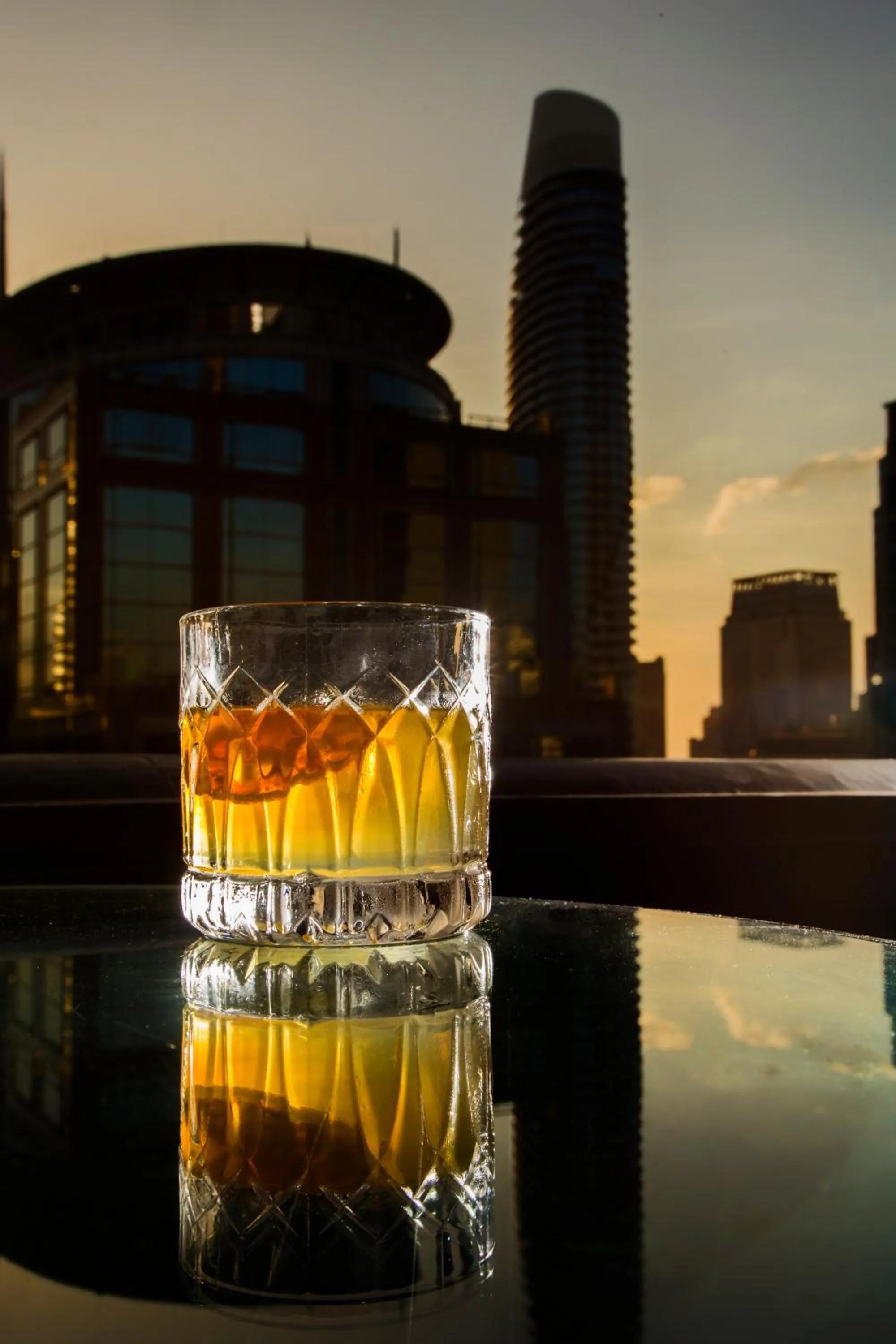 Food and drinks in Hotel Muse Bangkok, Autograph Collection