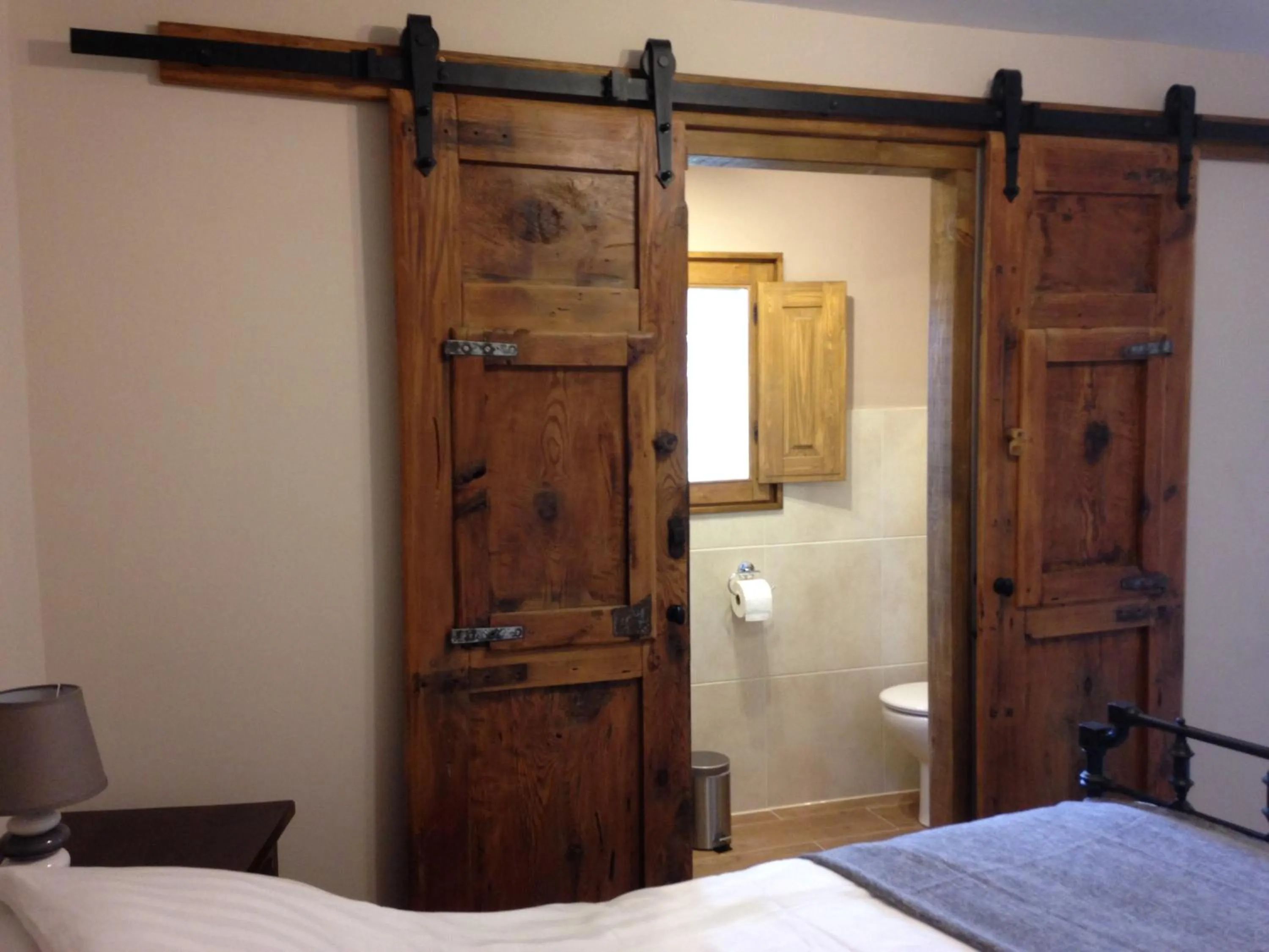 Bathroom, Bed in Casa Lascorz