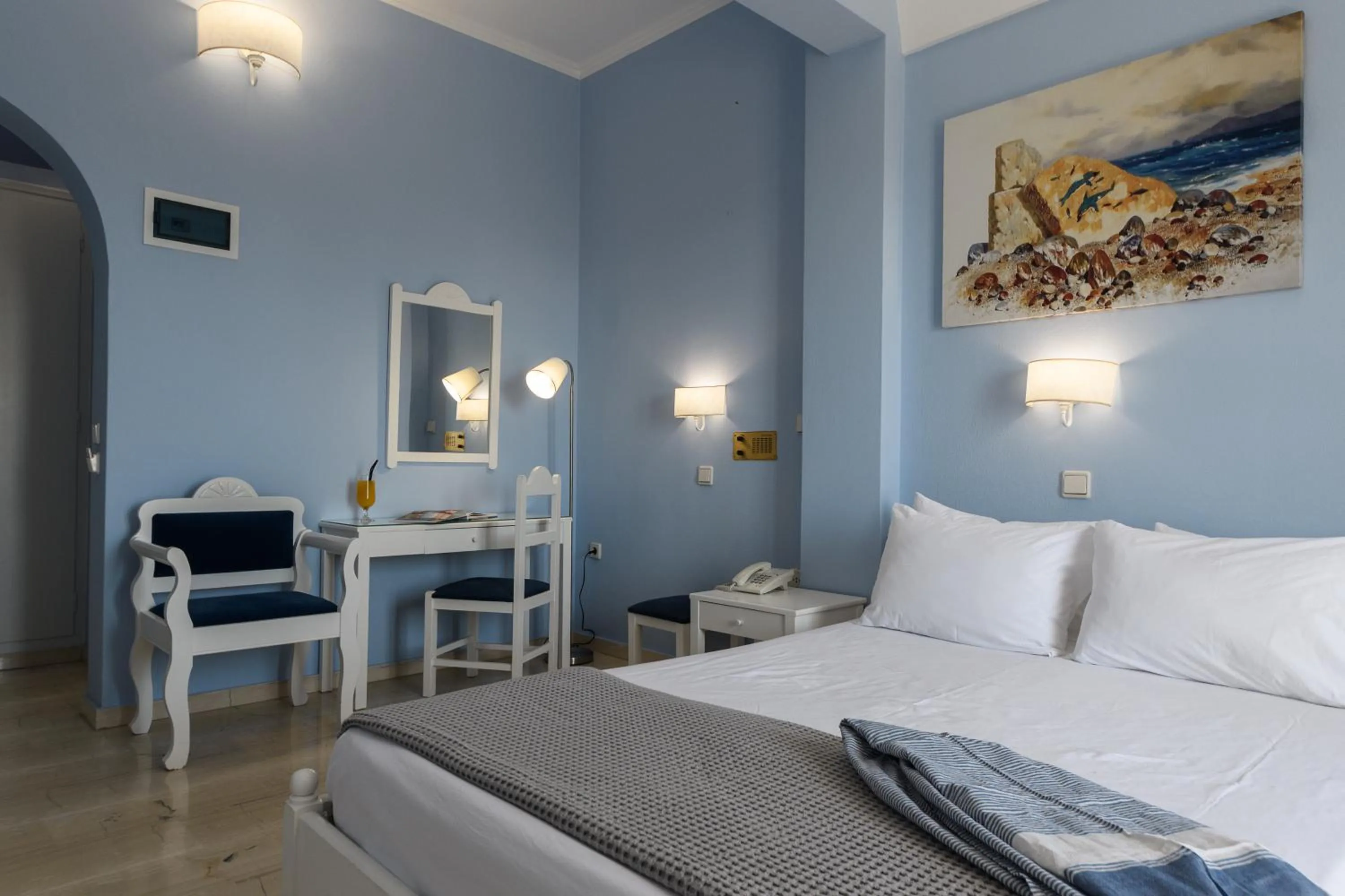 Photo of the whole room, Bed in Glaros Hotel