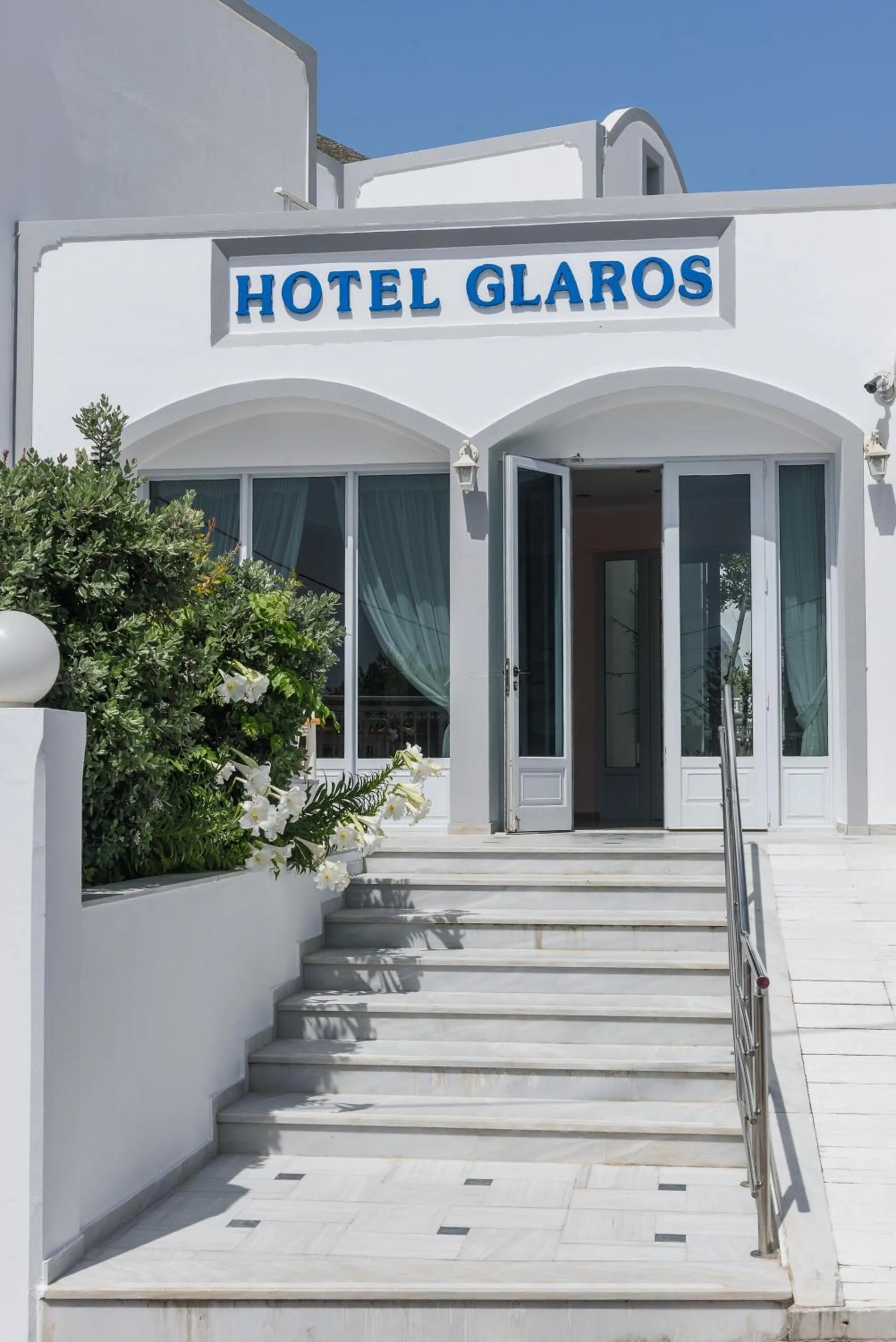 Facade/entrance in Glaros Hotel
