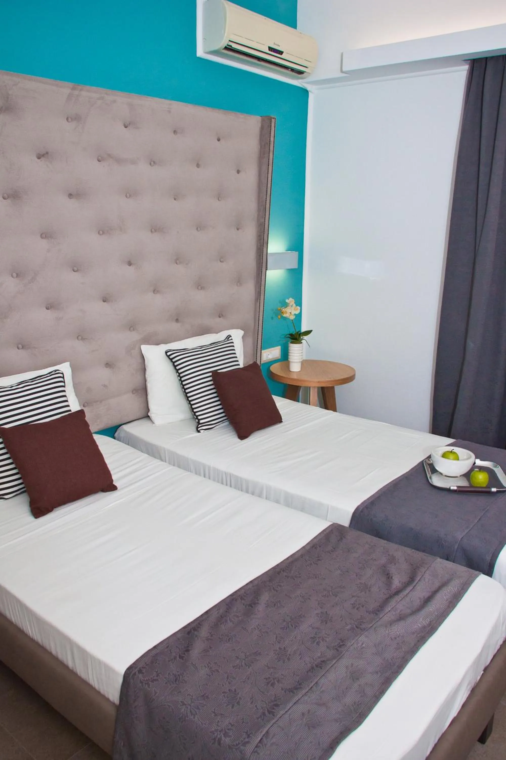 Bedroom, Bed in Malibu Boutique Studios & Bungalows