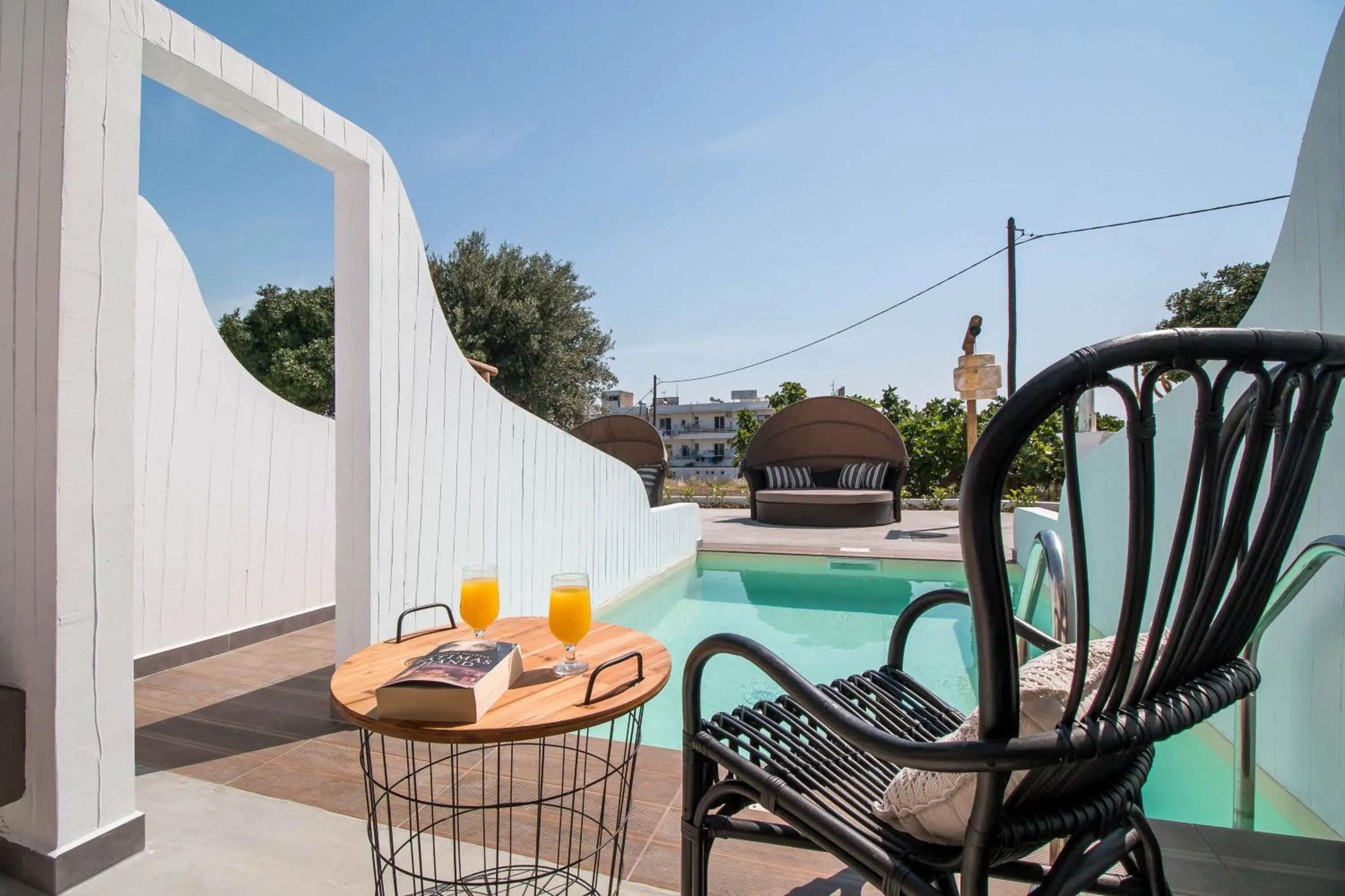Seating area in Malibu Boutique Studios & Bungalows