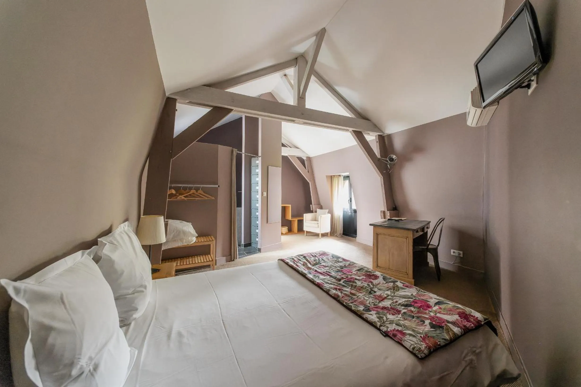 Photo of the whole room, Bed in Maison d'hôtes Villa Richelieu