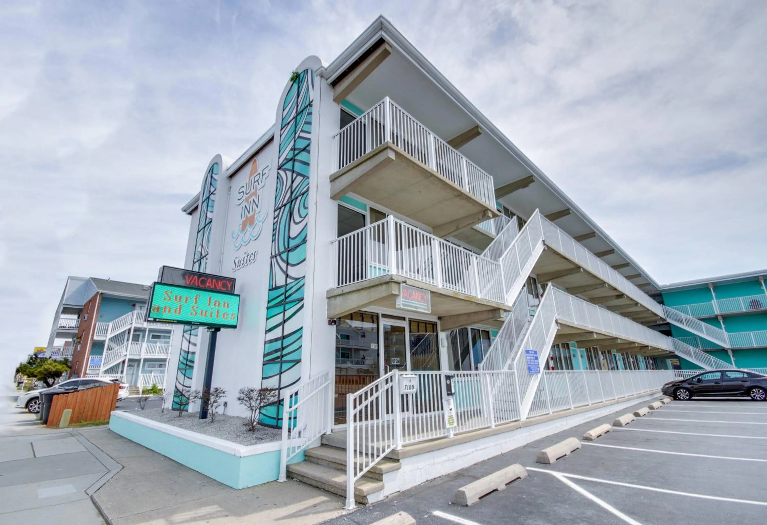 Property building in Surf Inn Suites