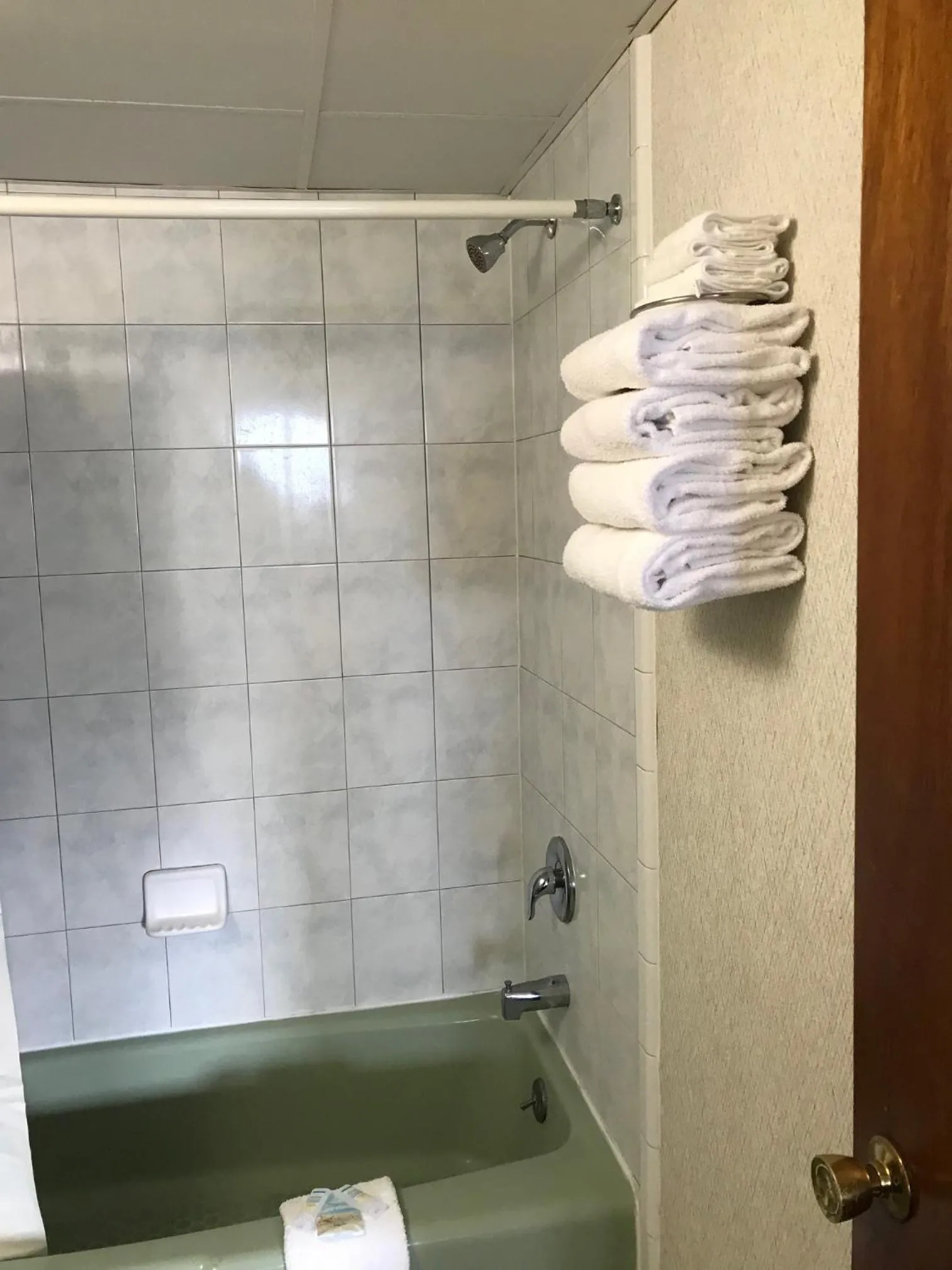 Bathroom in Surf Inn Suites
