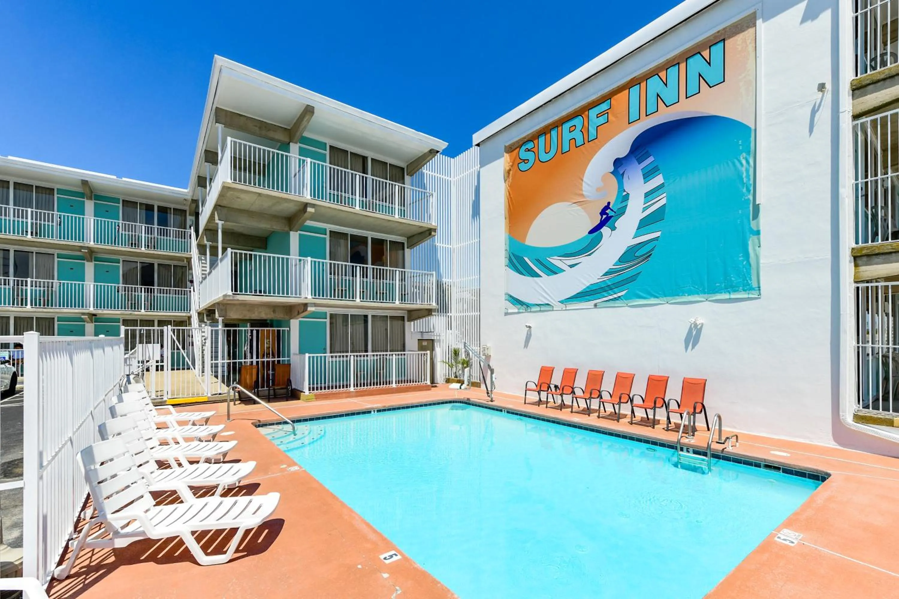 Property building in Surf Inn Suites