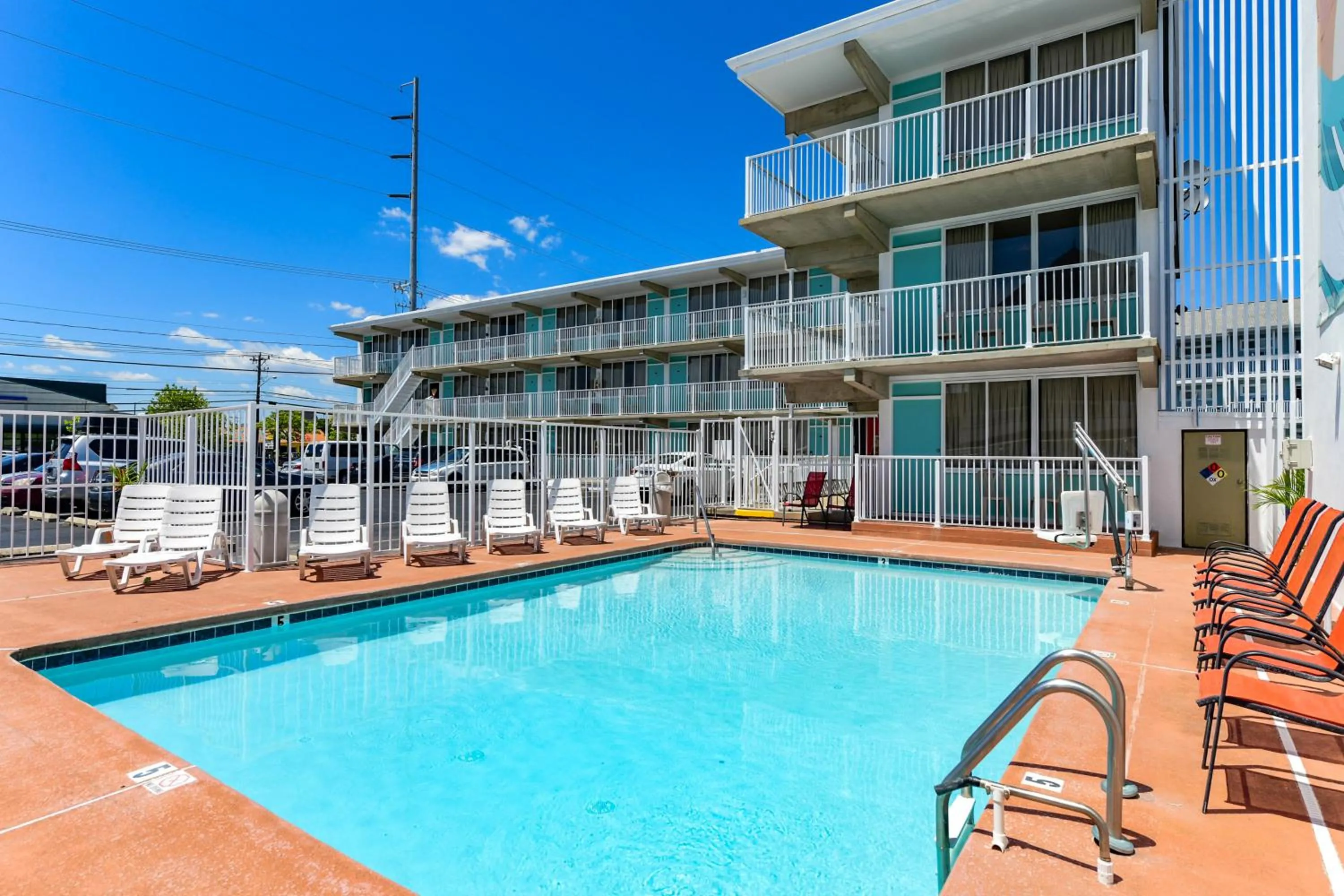 Property building in Surf Inn Suites