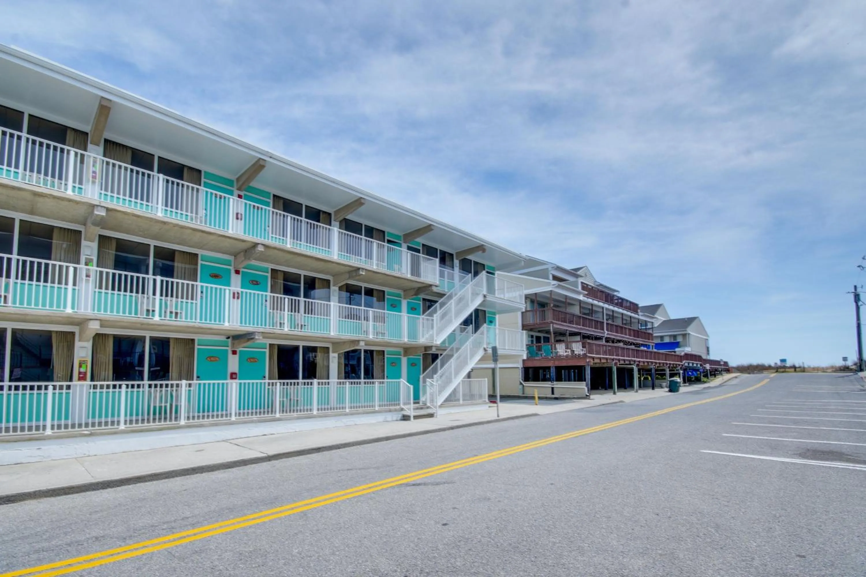 Surf Inn Suites