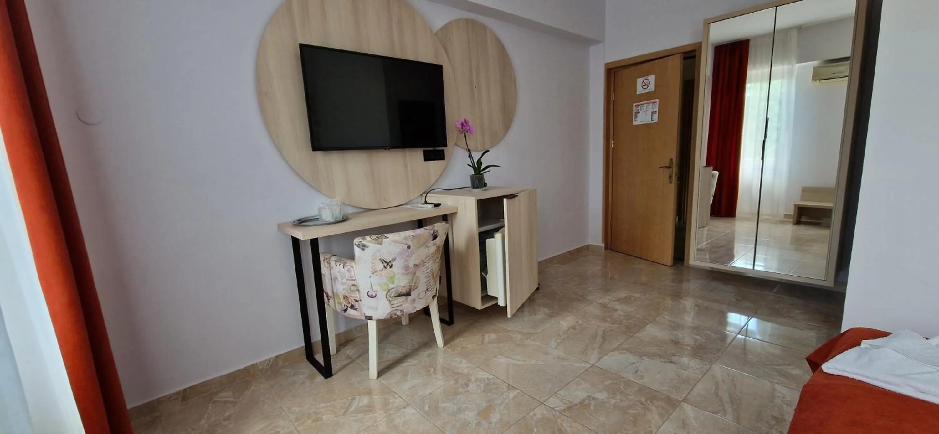 Photo of the whole room in OITUZ Boutique Residence