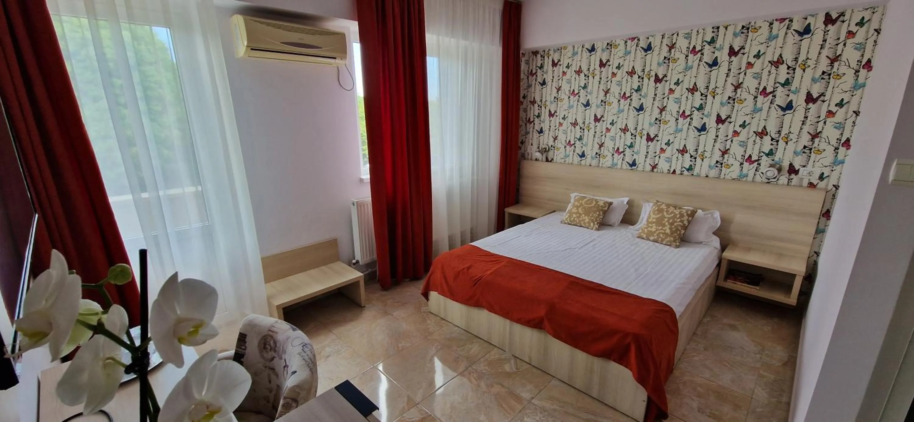 Photo of the whole room, Bed in OITUZ Boutique Residence