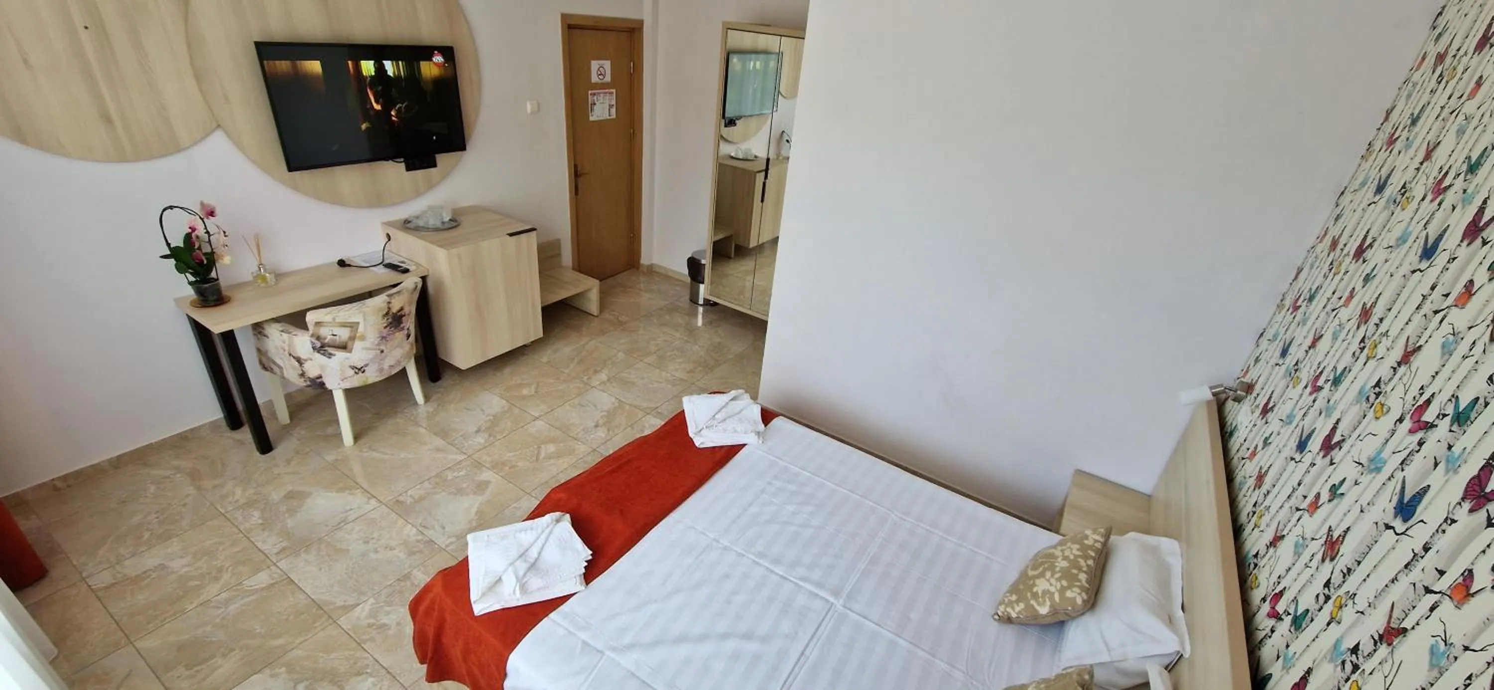 Photo of the whole room, Bed in OITUZ Boutique Residence